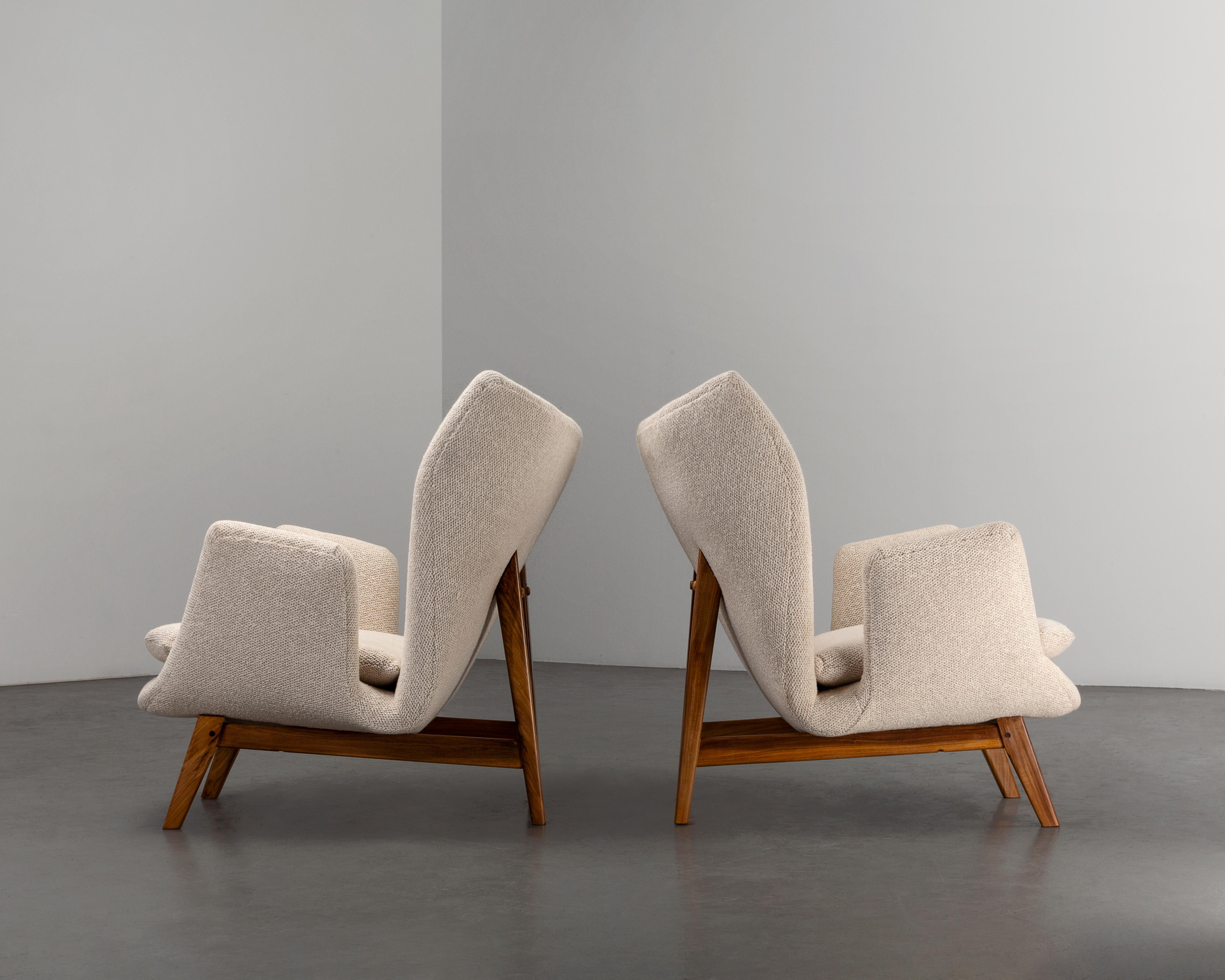 Sillones de mediados de siglo de los años 50 Carlo Hauner Vintage en venta 10