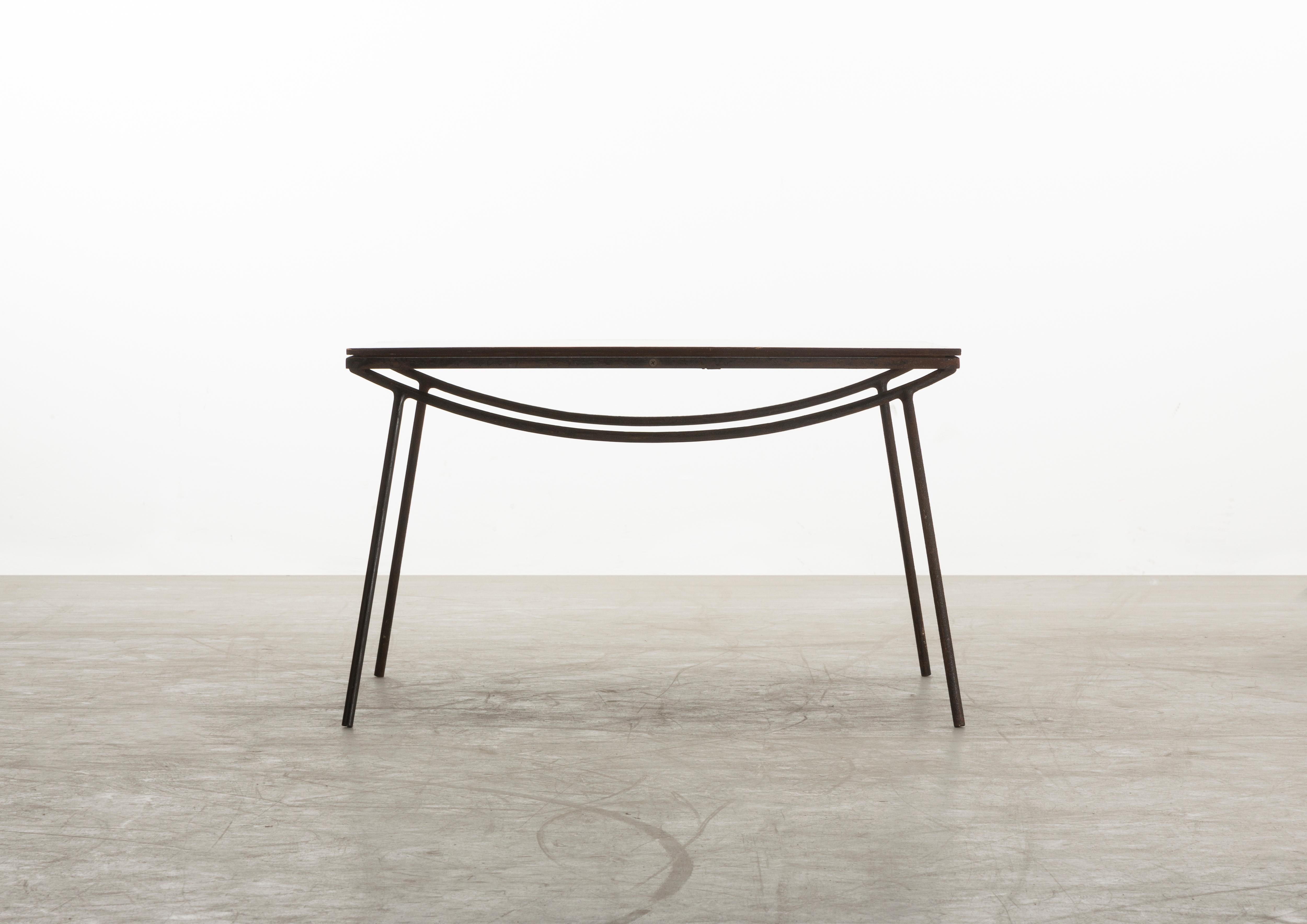 Mid-Century 1950er Jahre Vintage Carlo Hauner & Martin Eisler Beistelltische (Lackiert) im Angebot