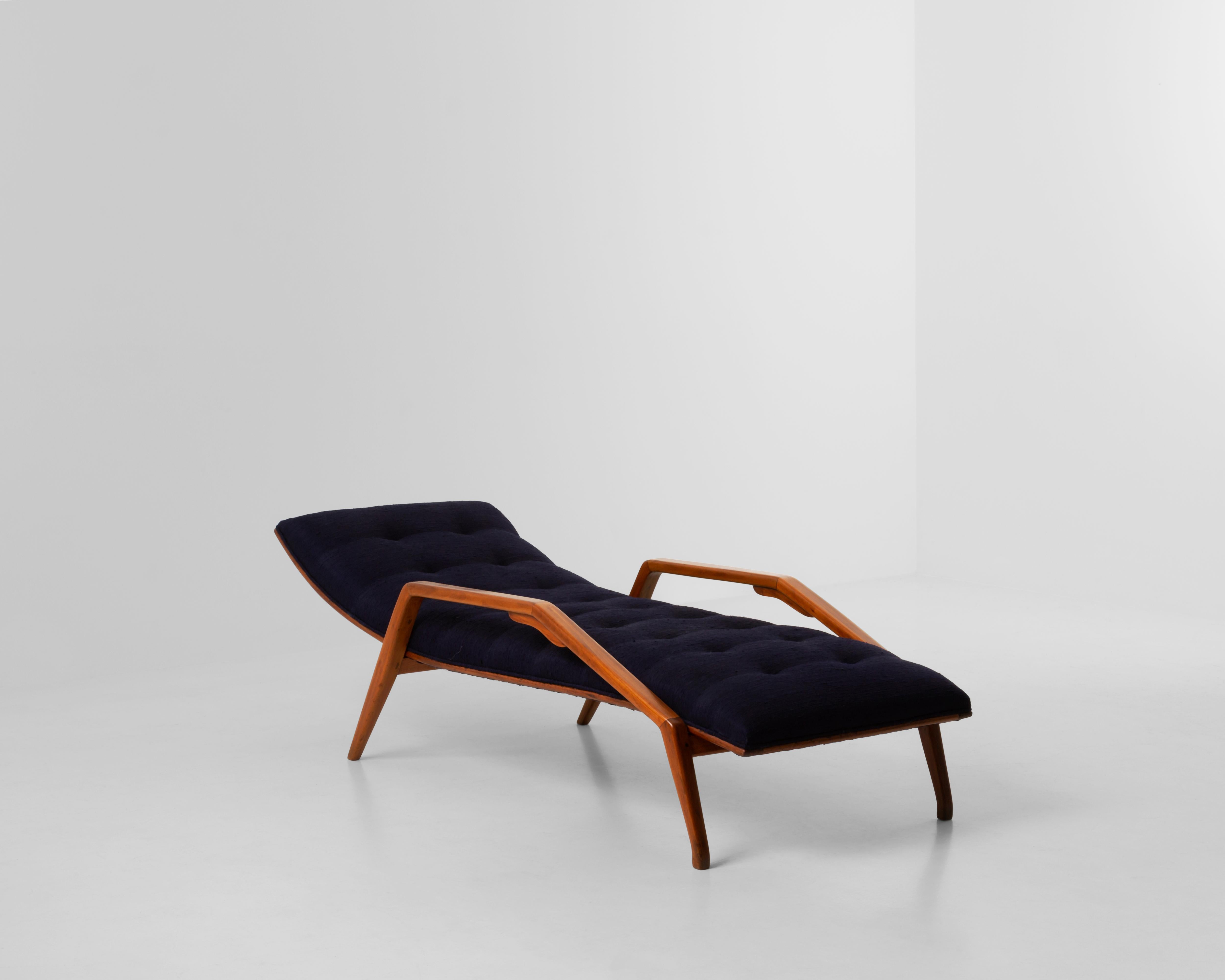 Mid-20th Century Mid-Century 1955 Vintage Jean Gillon Chaise Longue For Sale