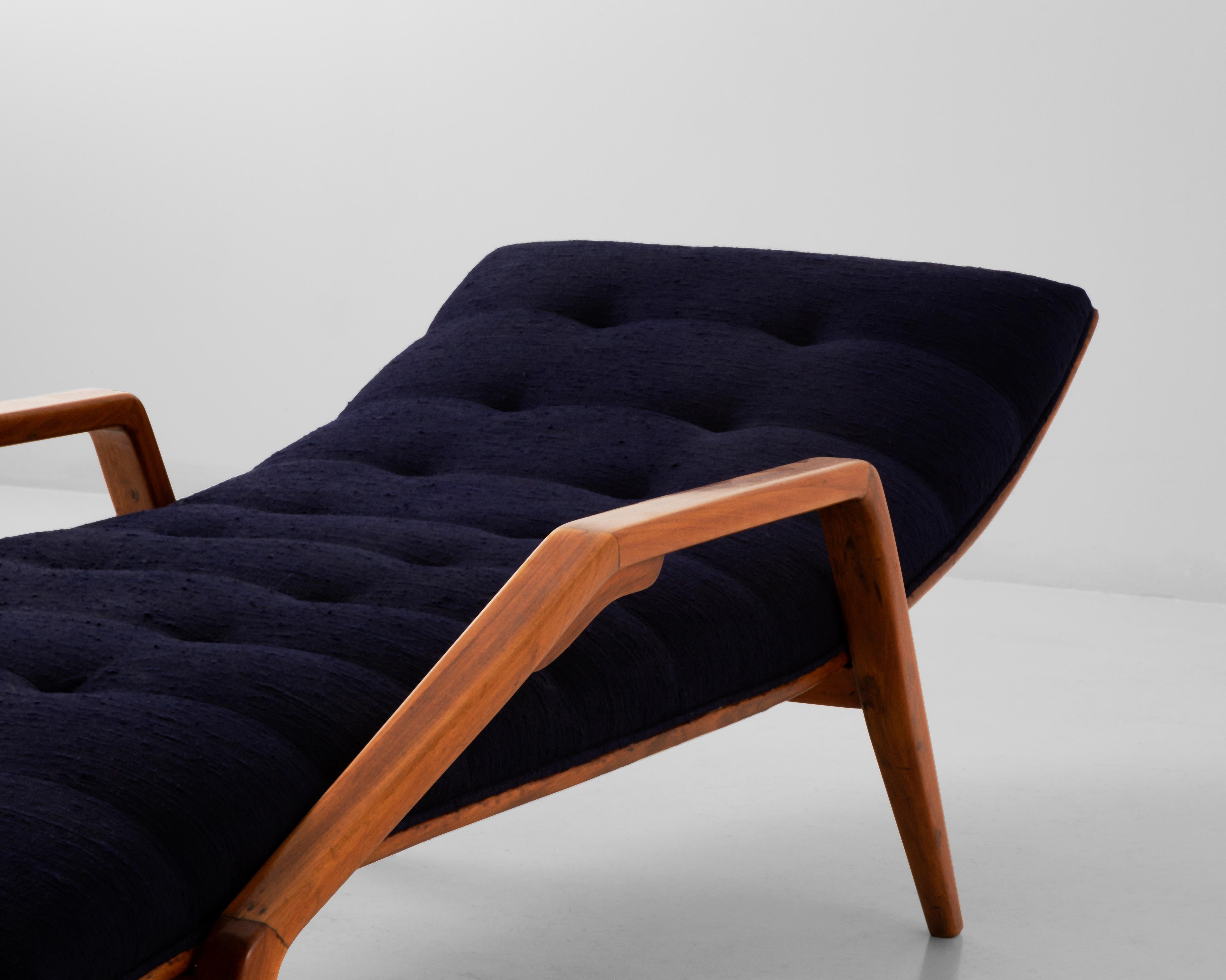 Mid-Century 1955 Vintage Jean Gillon Chaise Longue For Sale 1