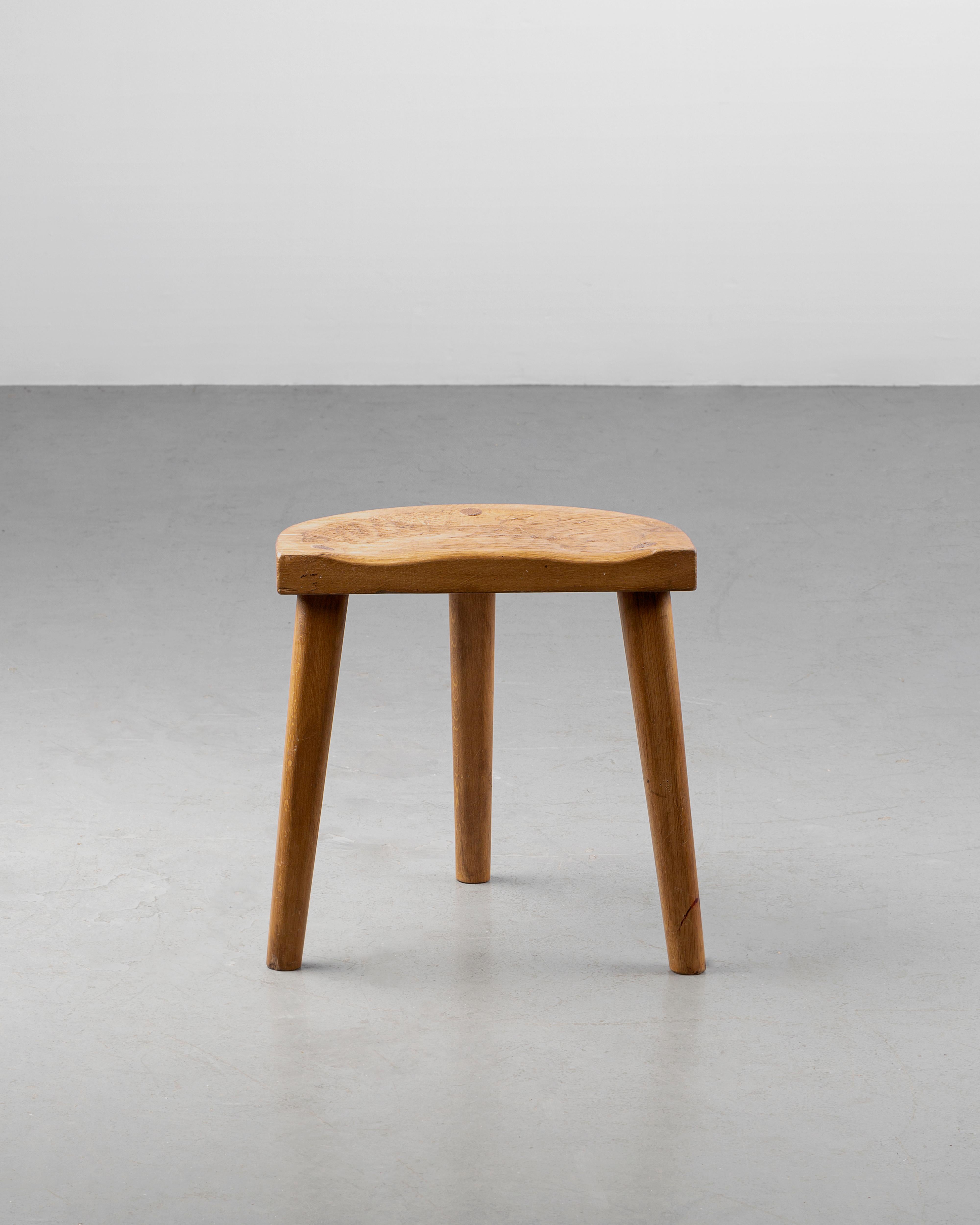 After settling in the village of Marolles, the French sculptor Jean Touret discovered a tradition of unique local craftsmanship. He created a craft cooperative and became its artistic director. The furniture produced during this period reflects his