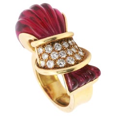 Mid-century 1960 18kt Gold yellow Ring with Pink Tourmaline and Diamonds