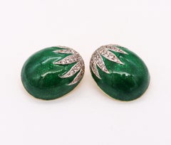 Mid Century 1960 Designer Clip-On Earrings in 18kt Gold with 2.43 Cts in Diamond