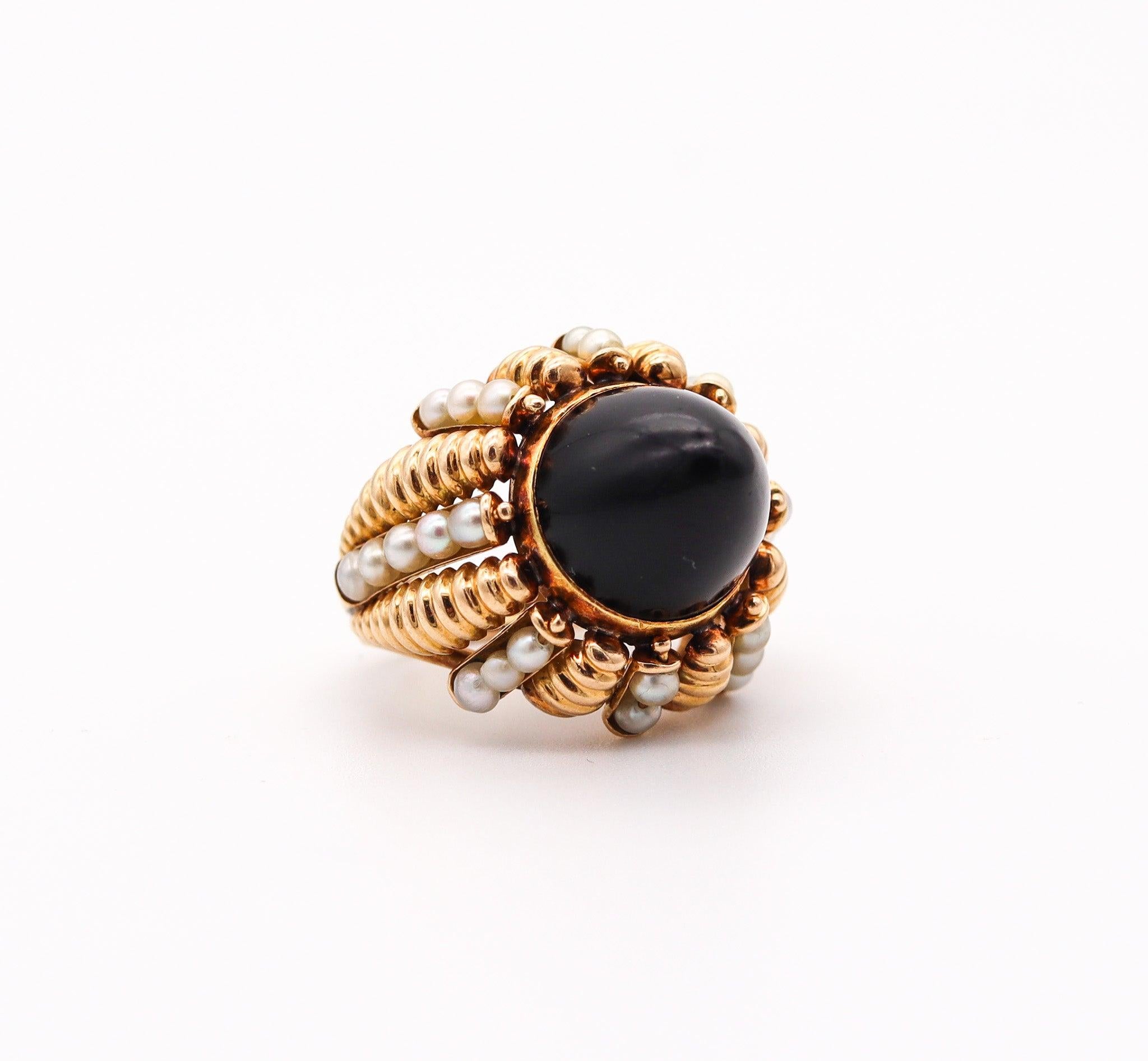 Sugarloaf Cabochon MID CENTURY 1960 Italian Modernist Cluster Ring In 18Kt Yellow Gold With Pearls For Sale