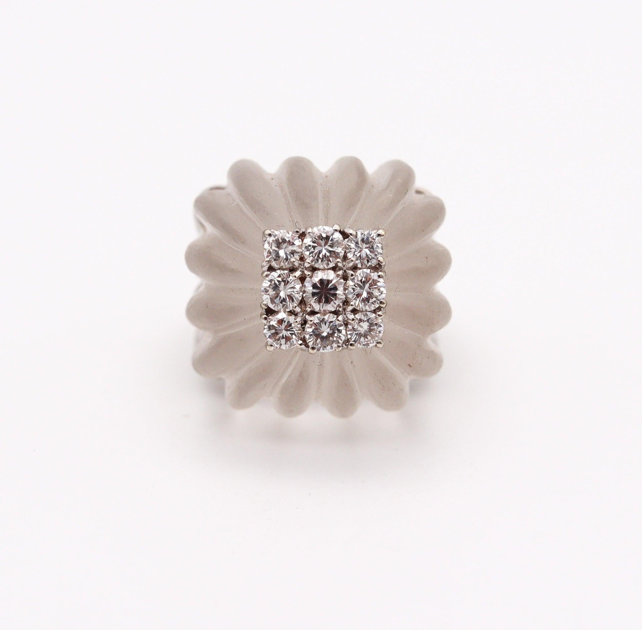 MID CENTURY 1960 Bergkristall-Cocktailring aus 18 Karat Gold mit 1,45 Karat Diamanten (Cabochon) im Angebot
