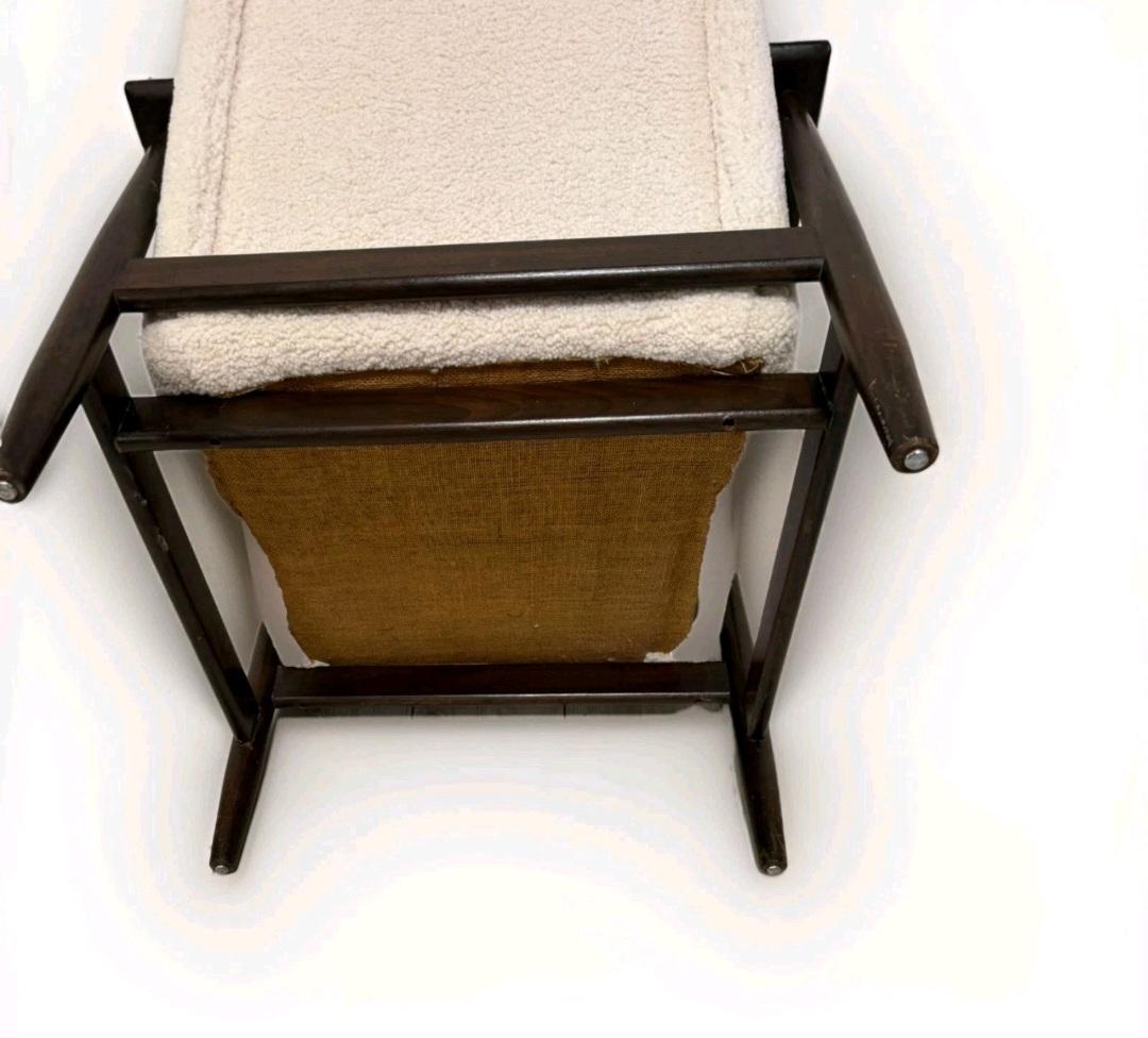 Mid Century 1960s Afromosia Sessel im Angebot 1