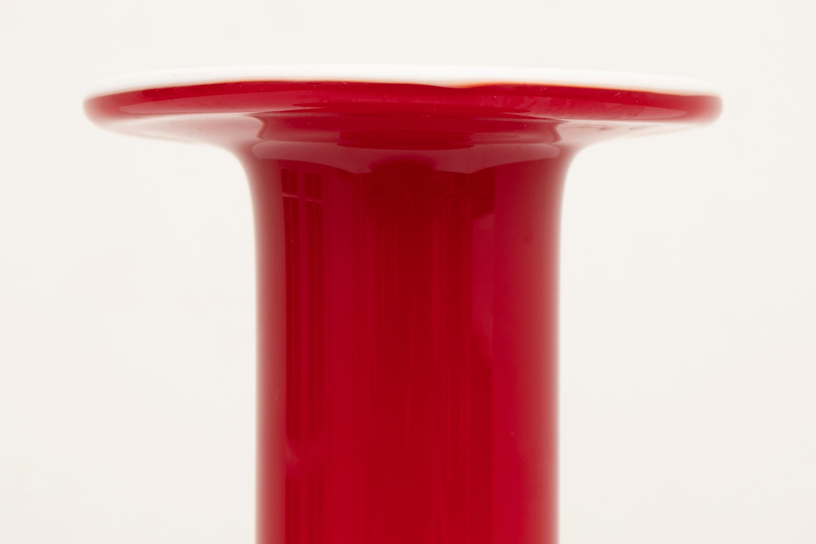 Glass Midcentury 1960s Danish Red Gulvase by Otto Brauer for Holmegaard