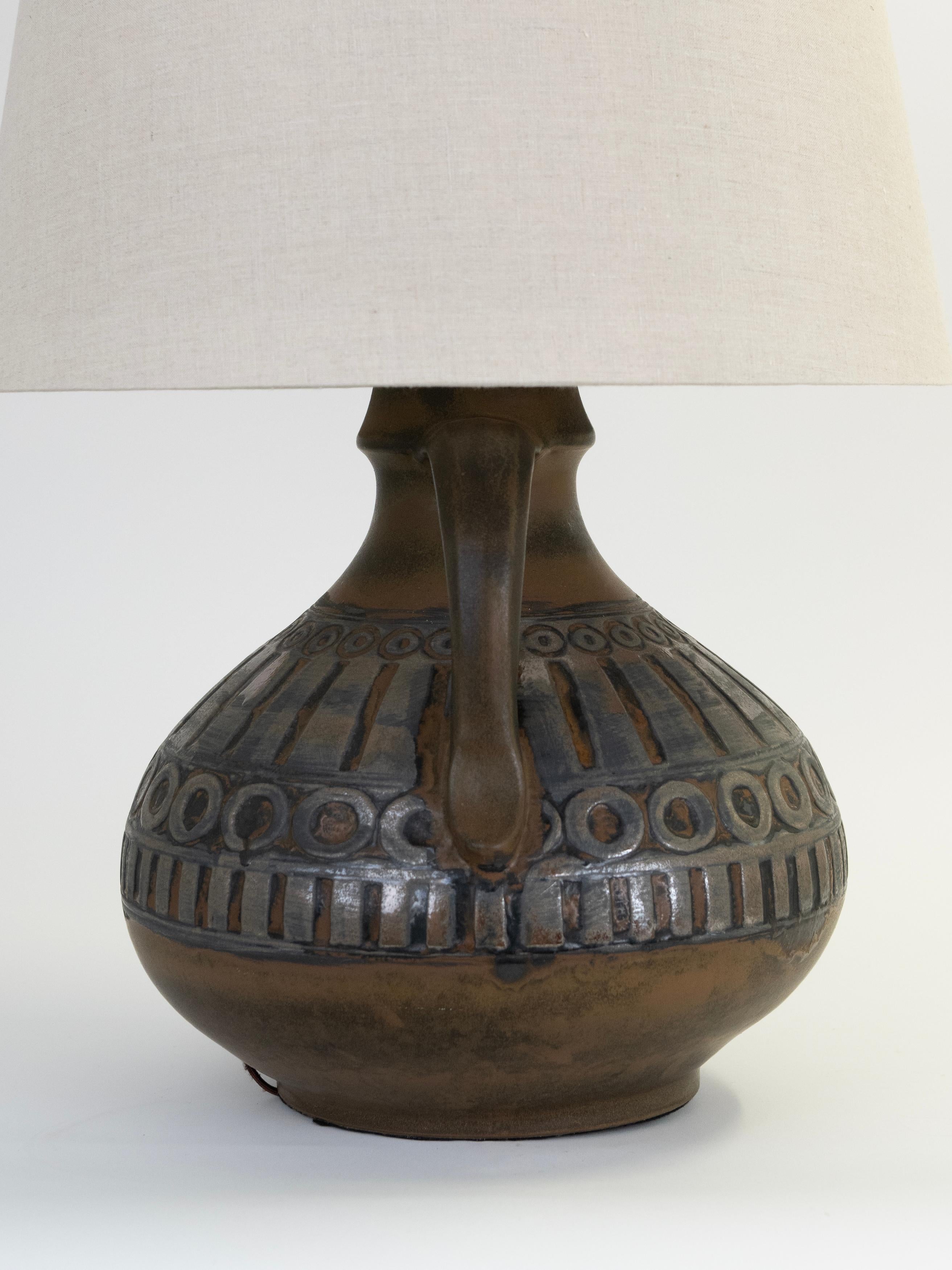 Lampada in ceramica fatta a mano tedesca di metà secolo (anni '60) in vendita 1