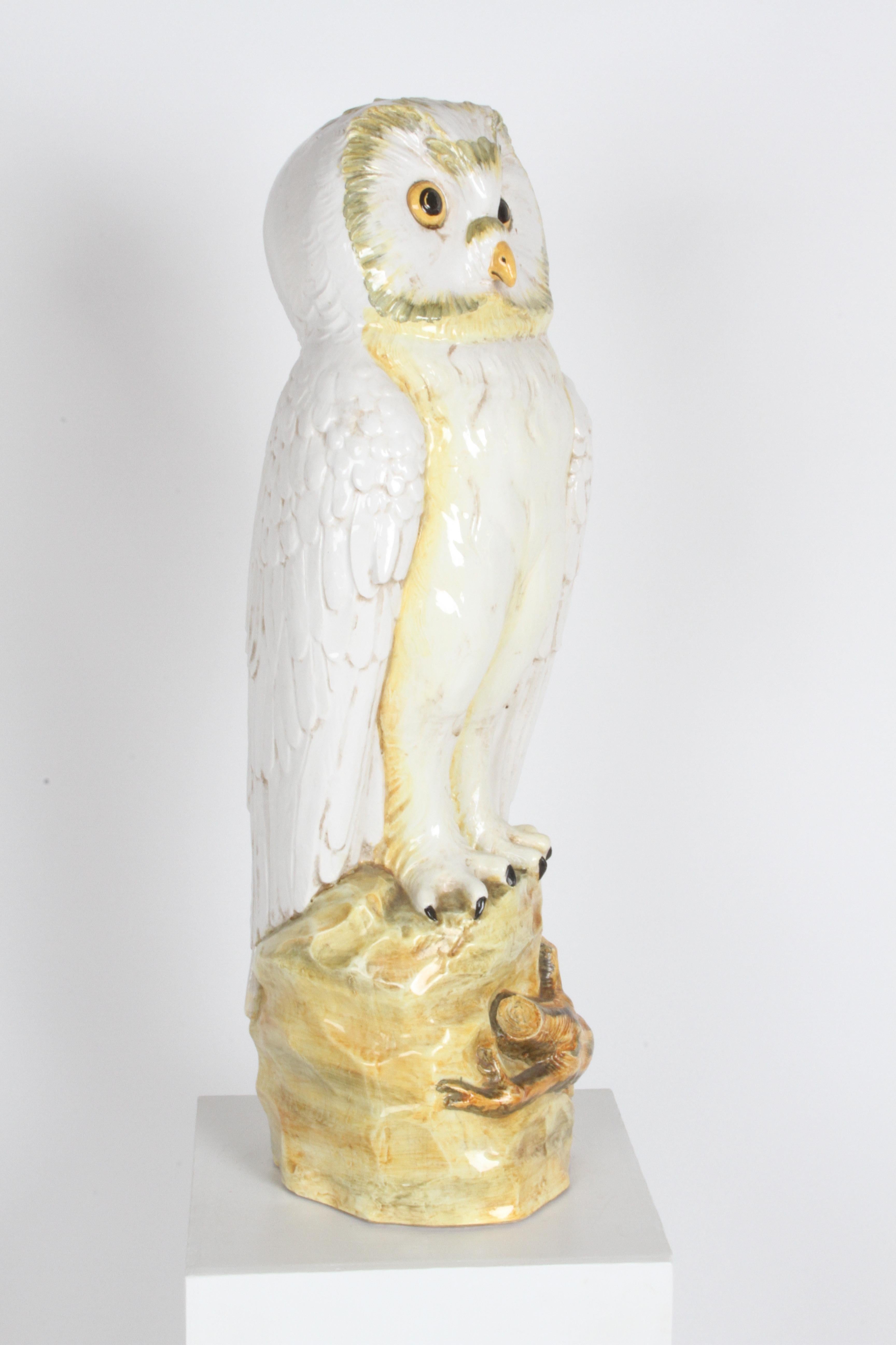 Mid-Century 1960s Italian Majolica Terracotta Large Snow Owl Statue - Sculpture  In Good Condition For Sale In St. Louis, MO