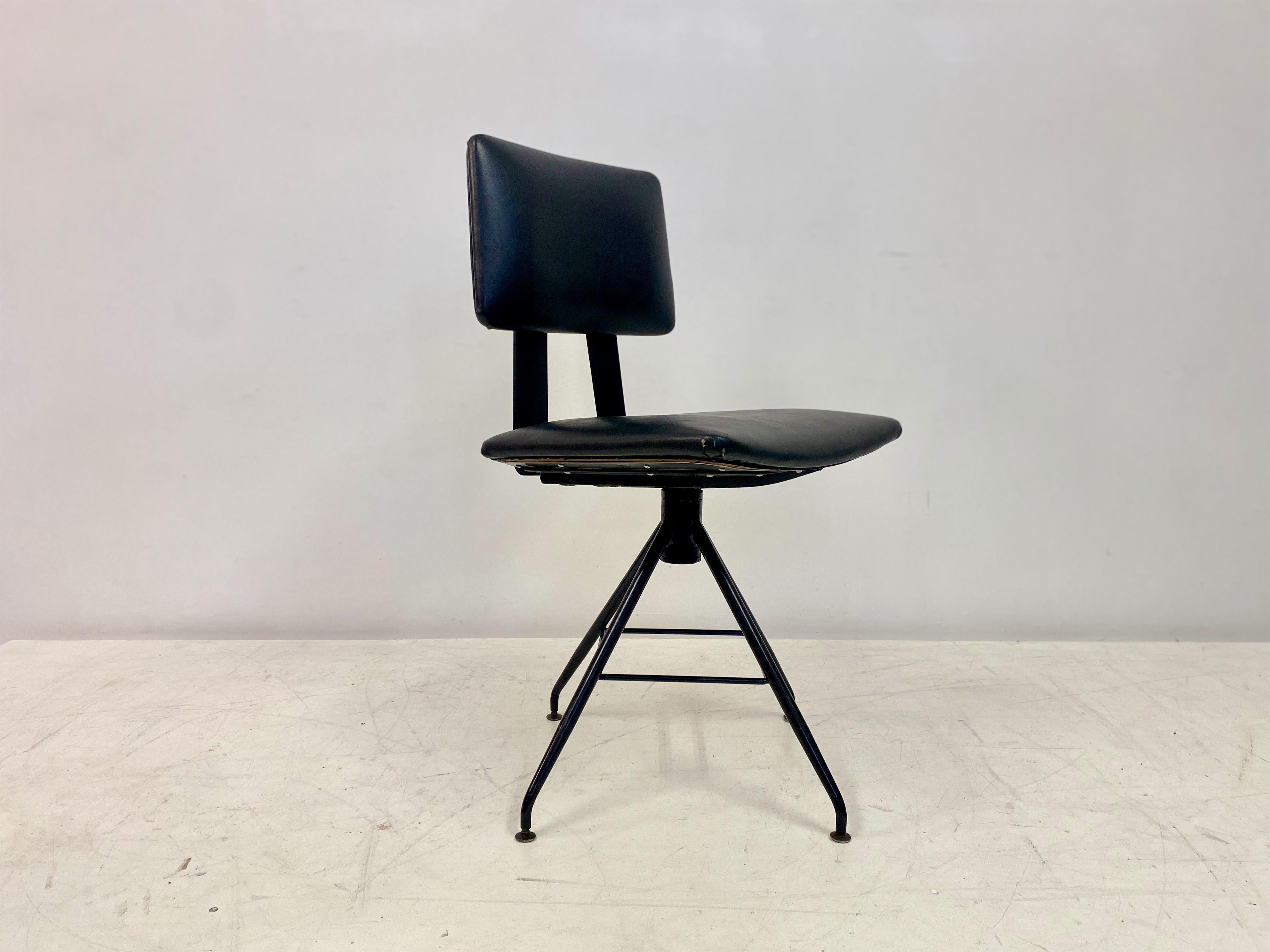 Mid Century 1960s Italian Swivel Desk Chair 4