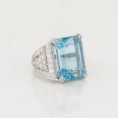 Mid-Century 1960s Openwork Platinum 22.75ct Aquamarine and Diamond Ring