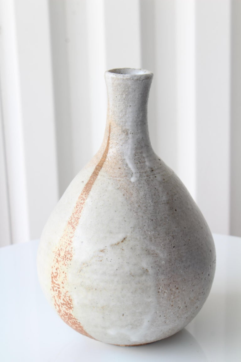 North American Mid Century 1960s Studio Pottery Vase For Sale