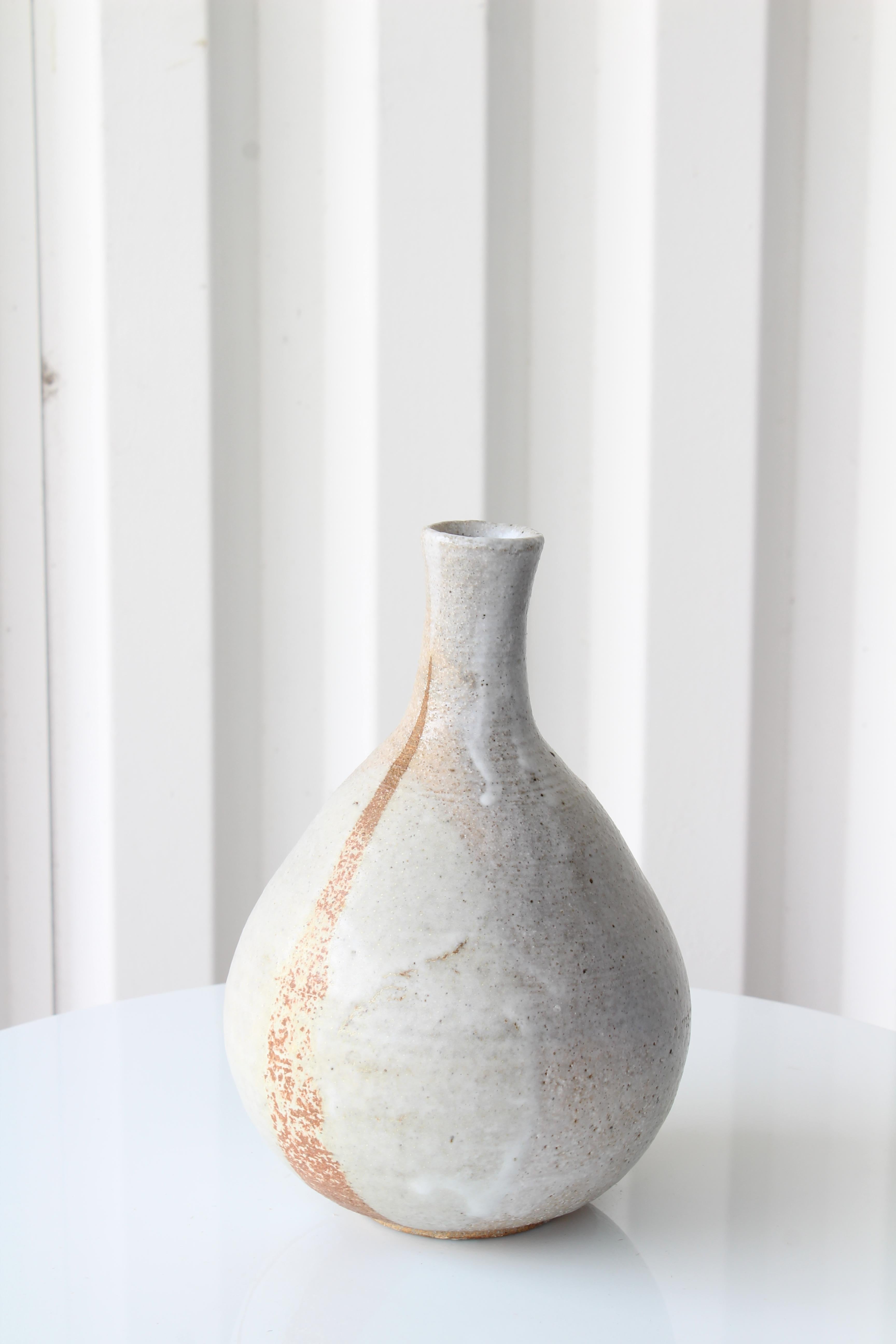 North American Mid Century 1960s Studio Pottery Vase