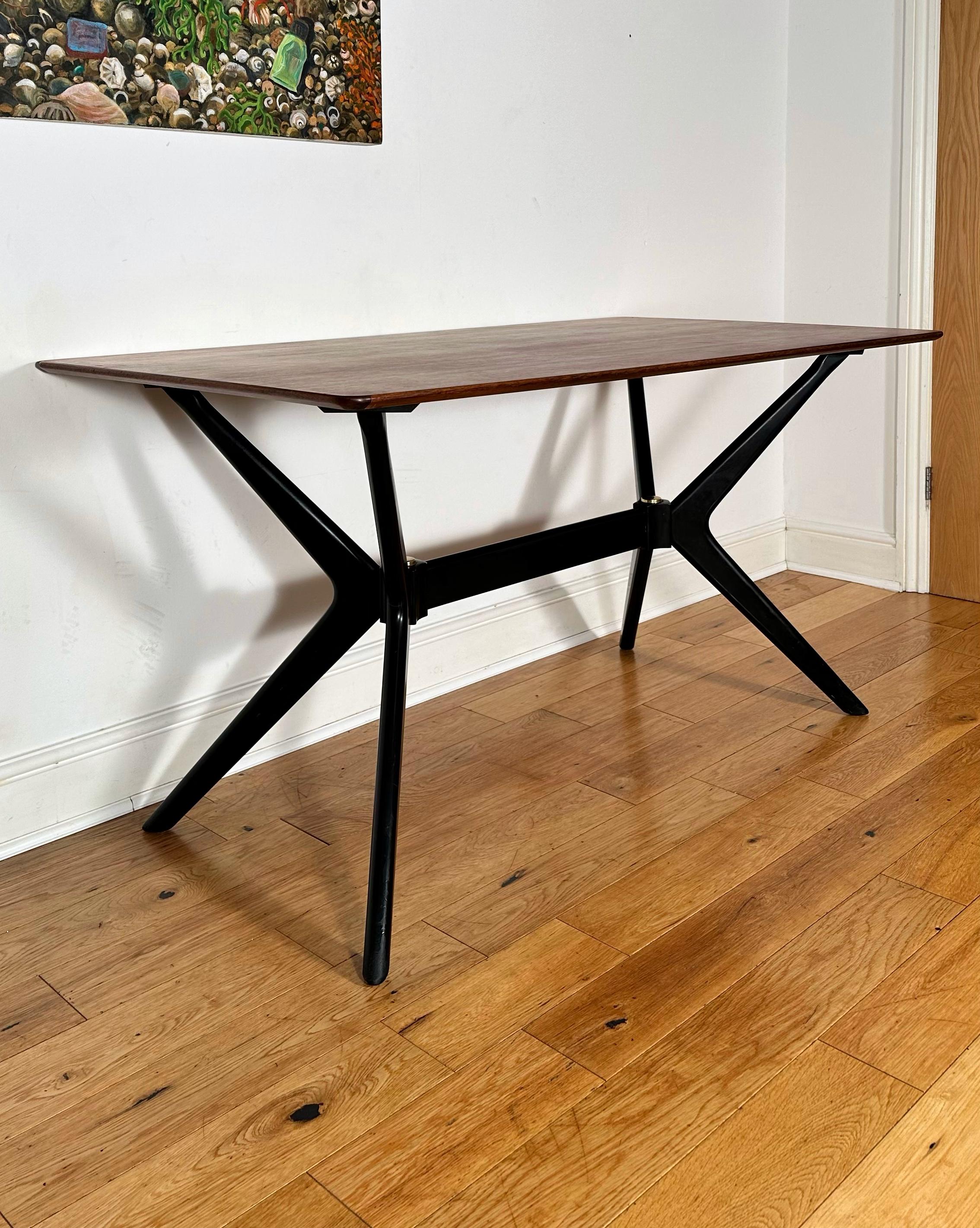 We’re happy to provide our own competitive shipping quotes with trusted couriers. Please message us with your postcode for a more accurate price. Thank you.

Very rare Mid Century Modern ‘Helicopter’ dining table. Designed in the early 1960’s by E