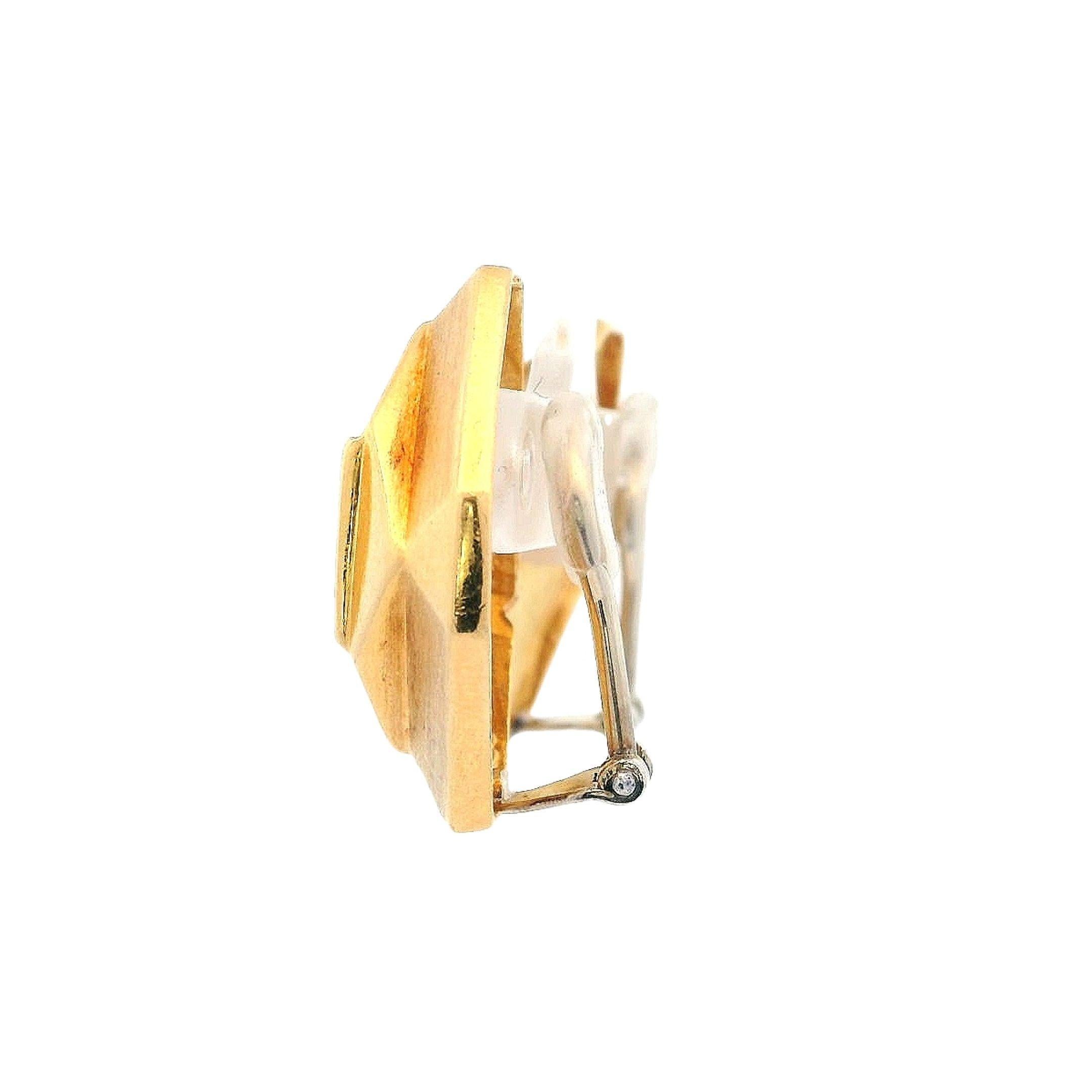 Mid-century 1970 18kt Yellow Gold Clip-on Earrings For Sale 2