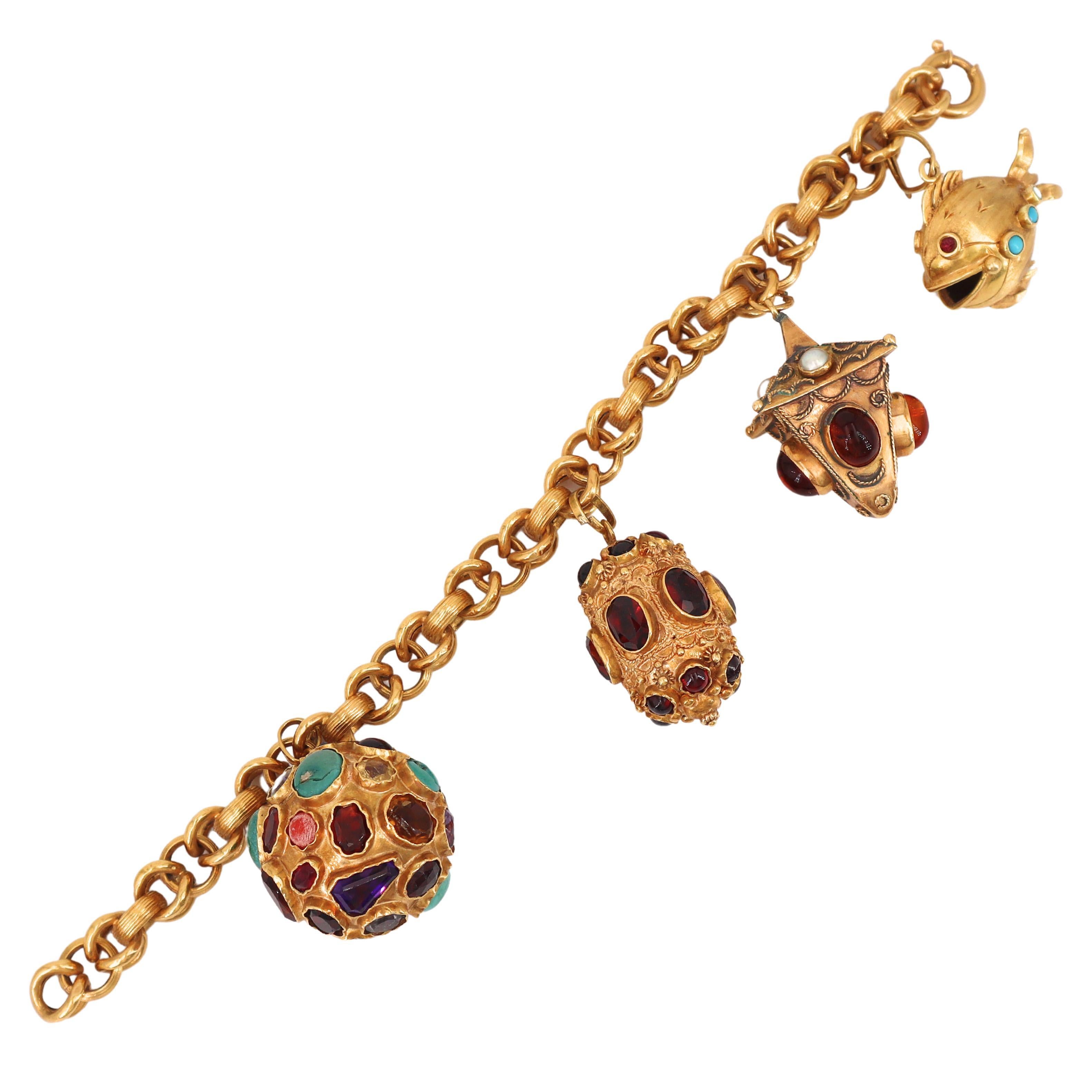 Cabochon Mid-century 1970 Italian 18kt Gold Etruscan Revival Charm Bracelet For Sale