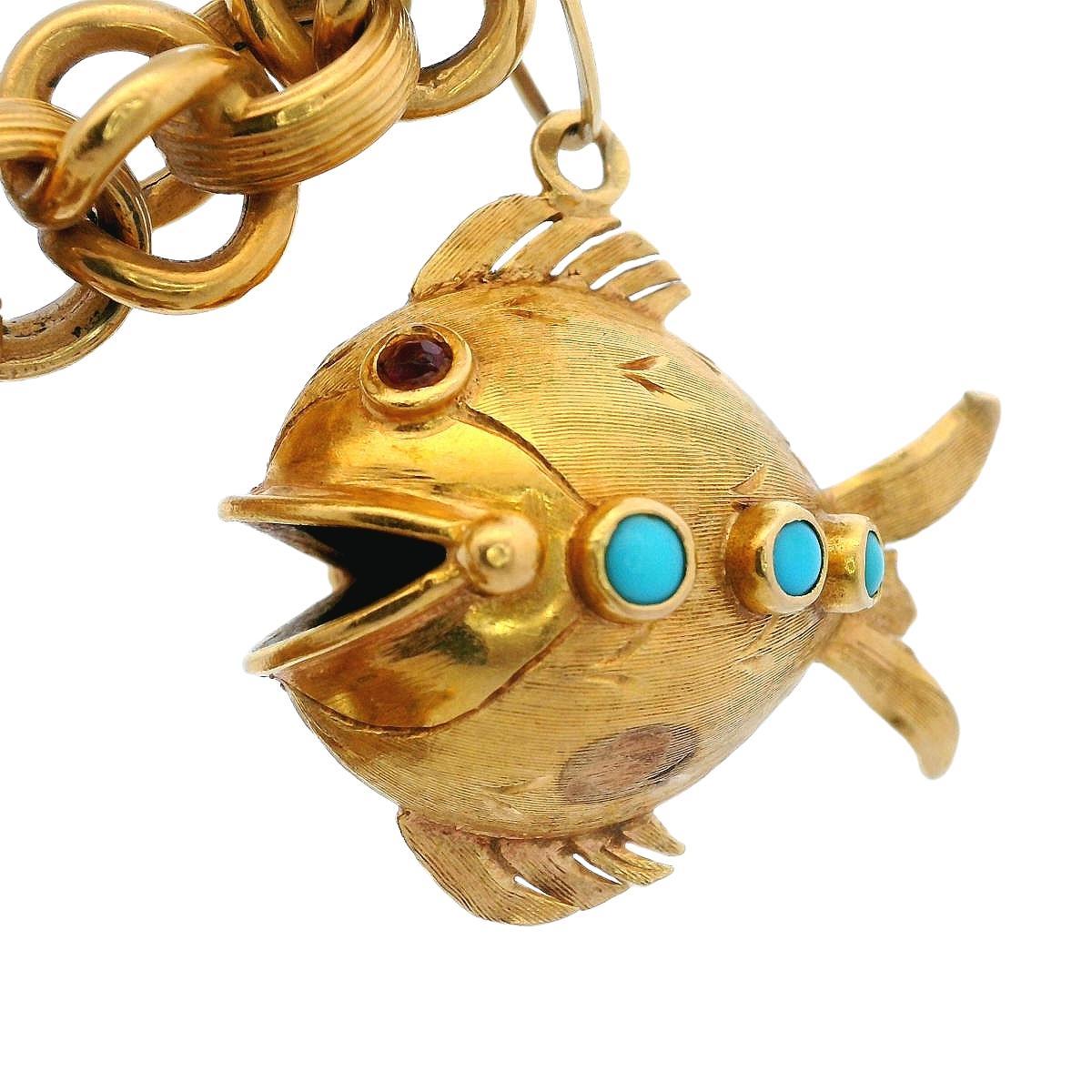 Mid-century 1970 Italian 18kt Gold Etruscan Revival Charm Bracelet For Sale 3