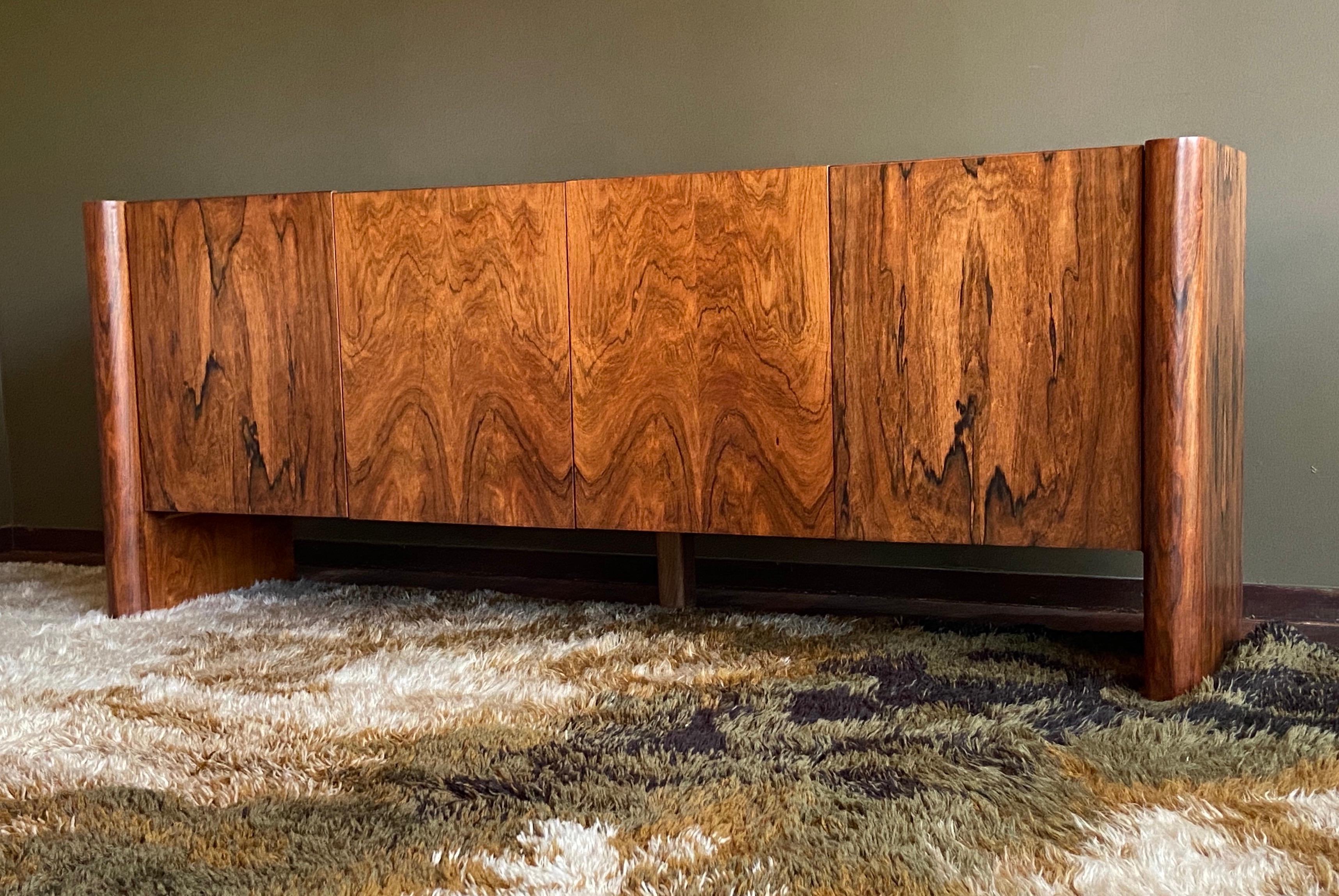 Art Déco Credenza in legno esotico di metà secolo 1970 di Werner Kanner in vendita
