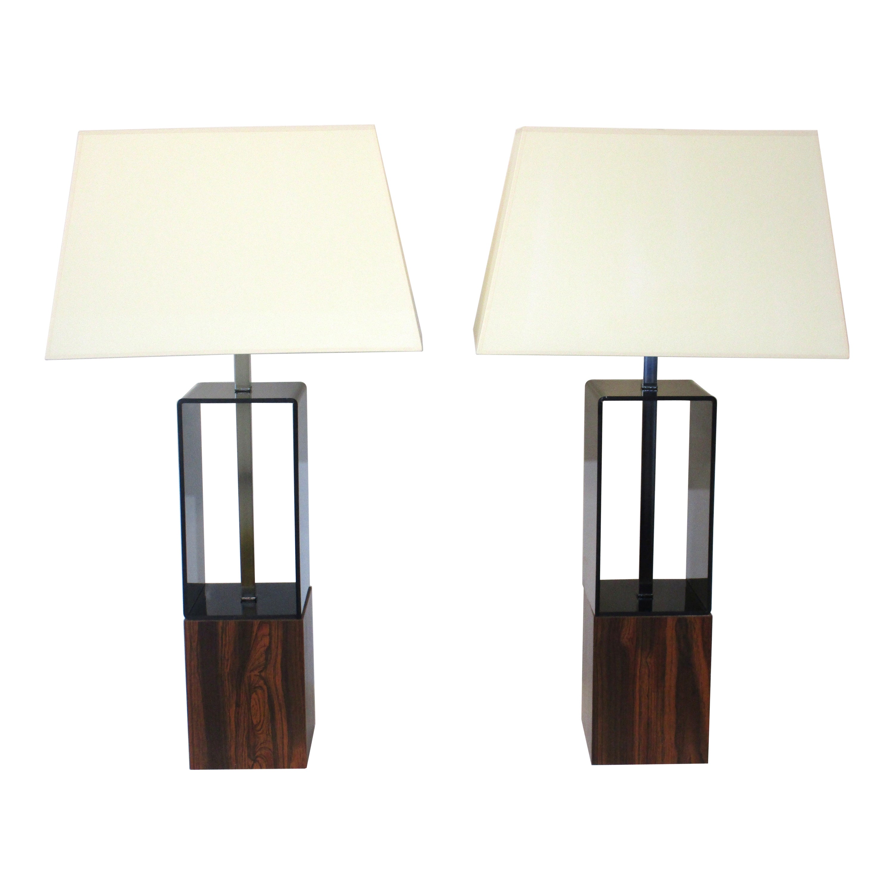 Lampes de table en faux bois de rose/ lucite du milieu des années 1970