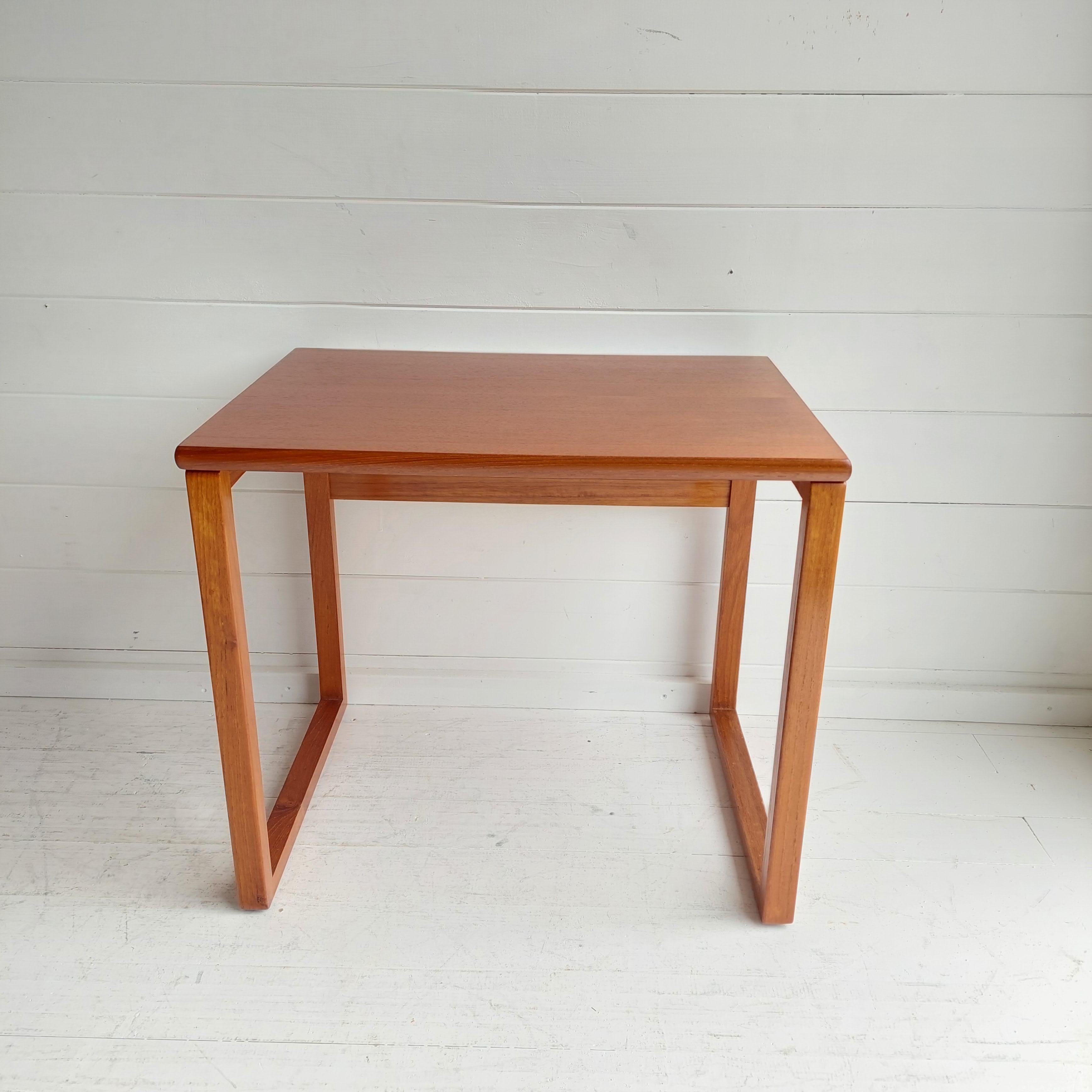 Midcentury 1970s Gplan Style Teak Side End Occasional Table 8