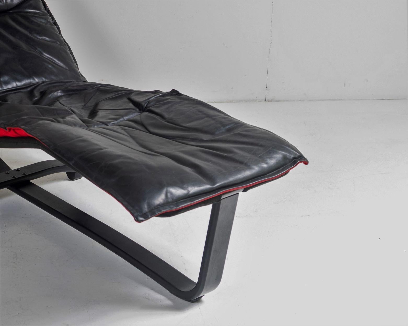 Mid Century 1970s Ingmar Relling Black Leather Reclining Chaise Lounger For Sale 5