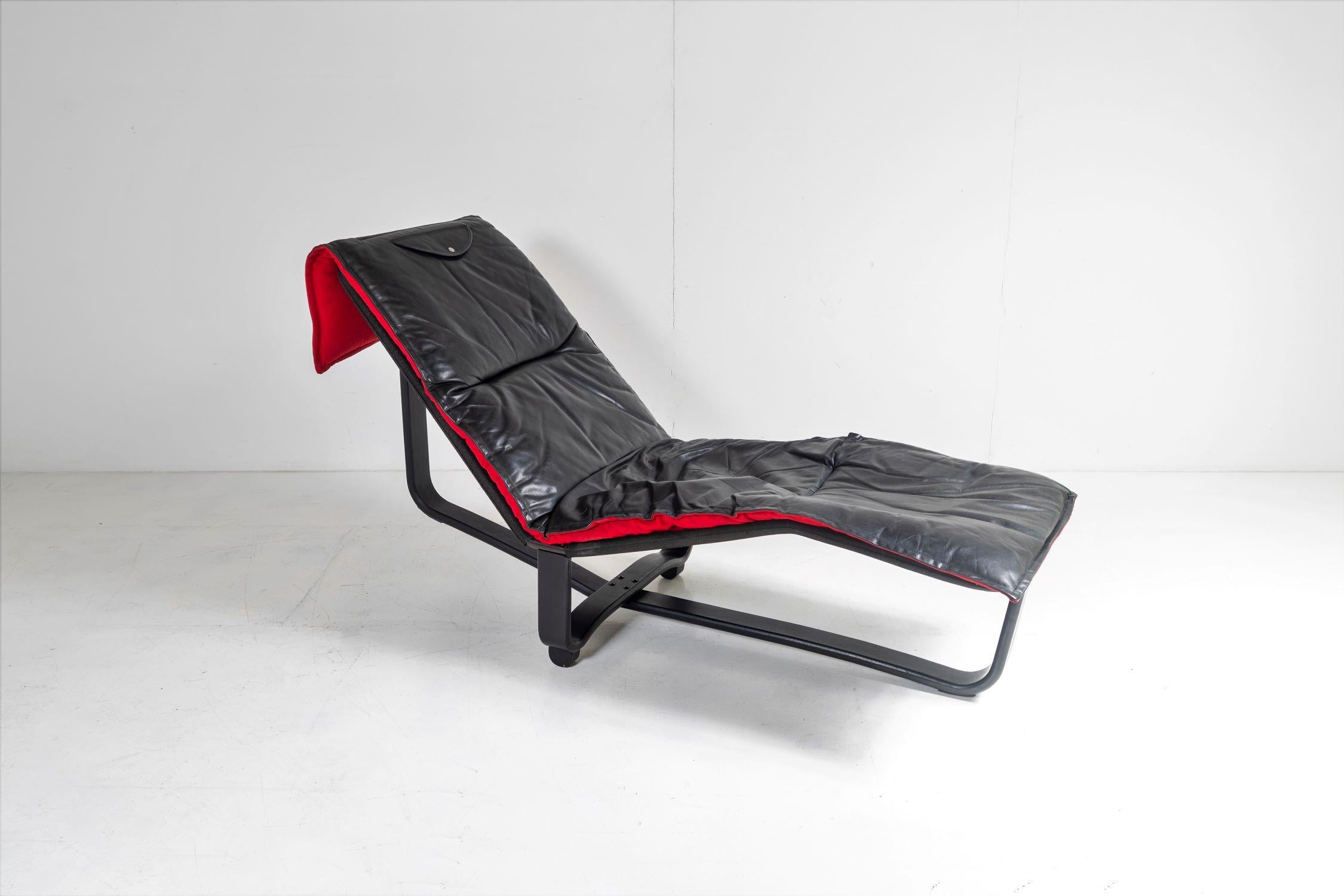 Mid Century 1970s Ingmar Relling Black Leather Reclining Chaise Lounger For Sale 6