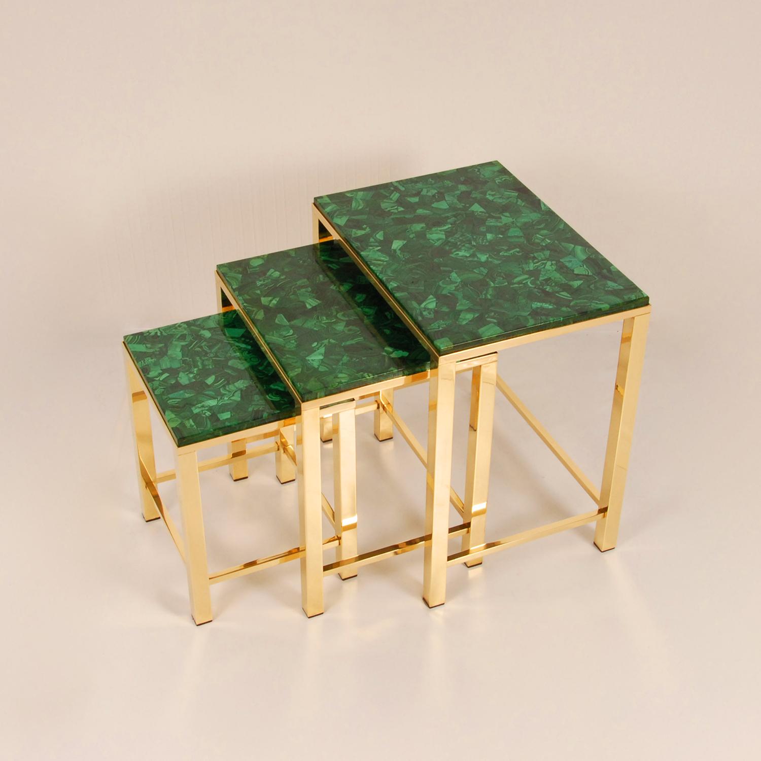 European Vintage Malachite Marble Green Gold Gilded Brass End Nest Tables Coffee Table  For Sale