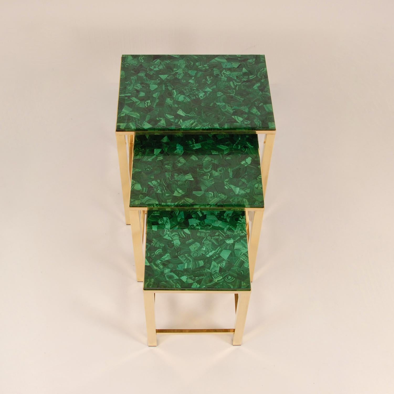 Vintage Malachite Marble Green Gold Gilded Brass End Nest Tables Coffee Table  For Sale 1