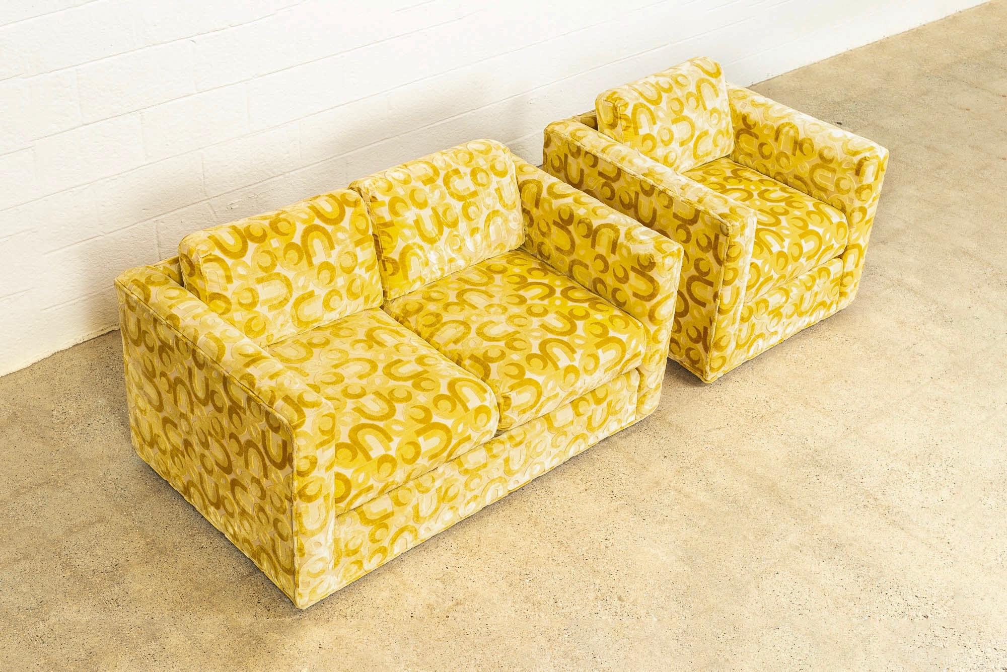 Midcentury 1970s Mod Yellow Upholstered Loveseat and Lounge Chair In Good Condition For Sale In Detroit, MI