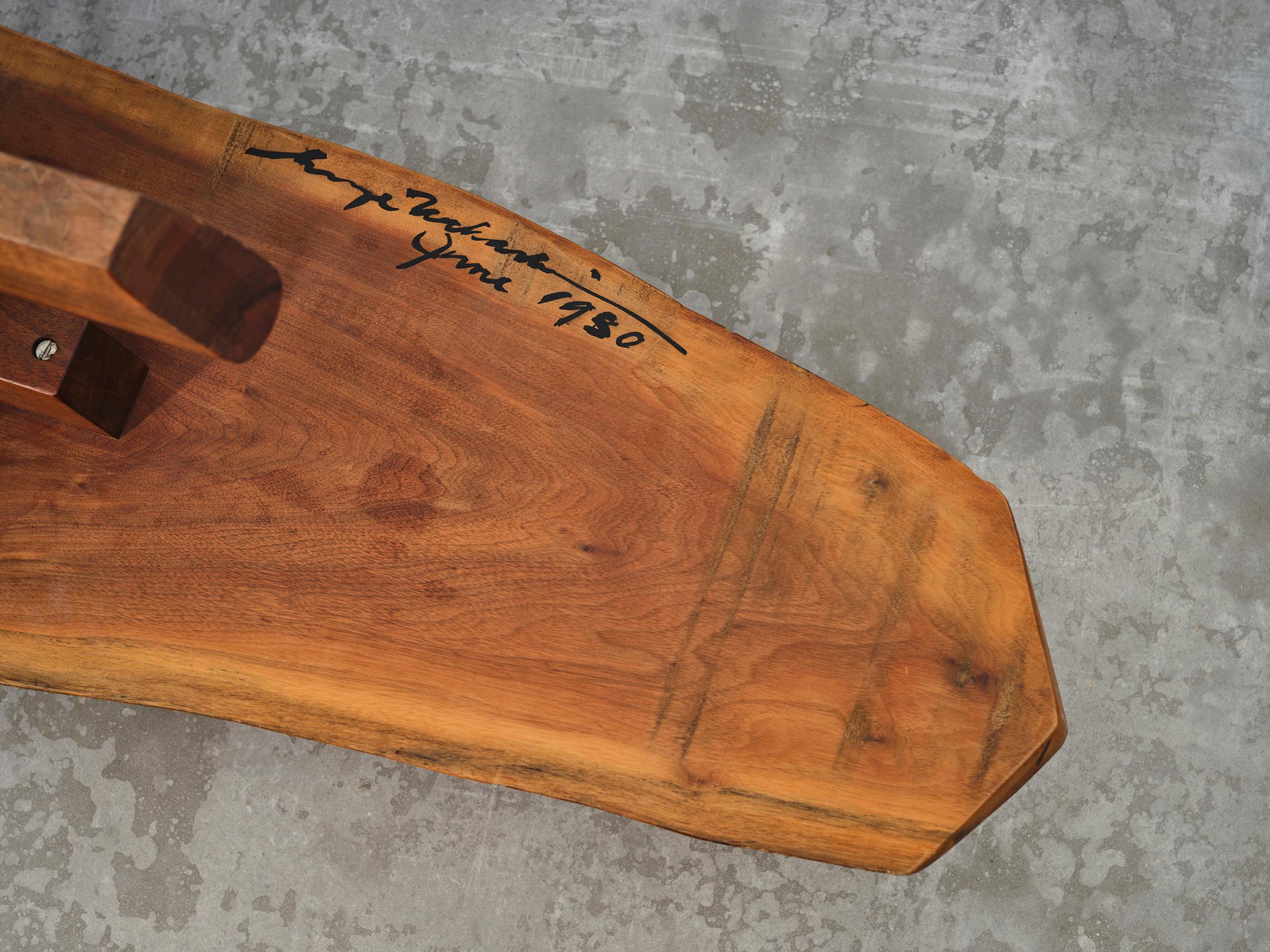 Mid-Century 1980 Vintage George Nakashima Minguren II Couchtisch, Vintage (Walnuss) im Angebot