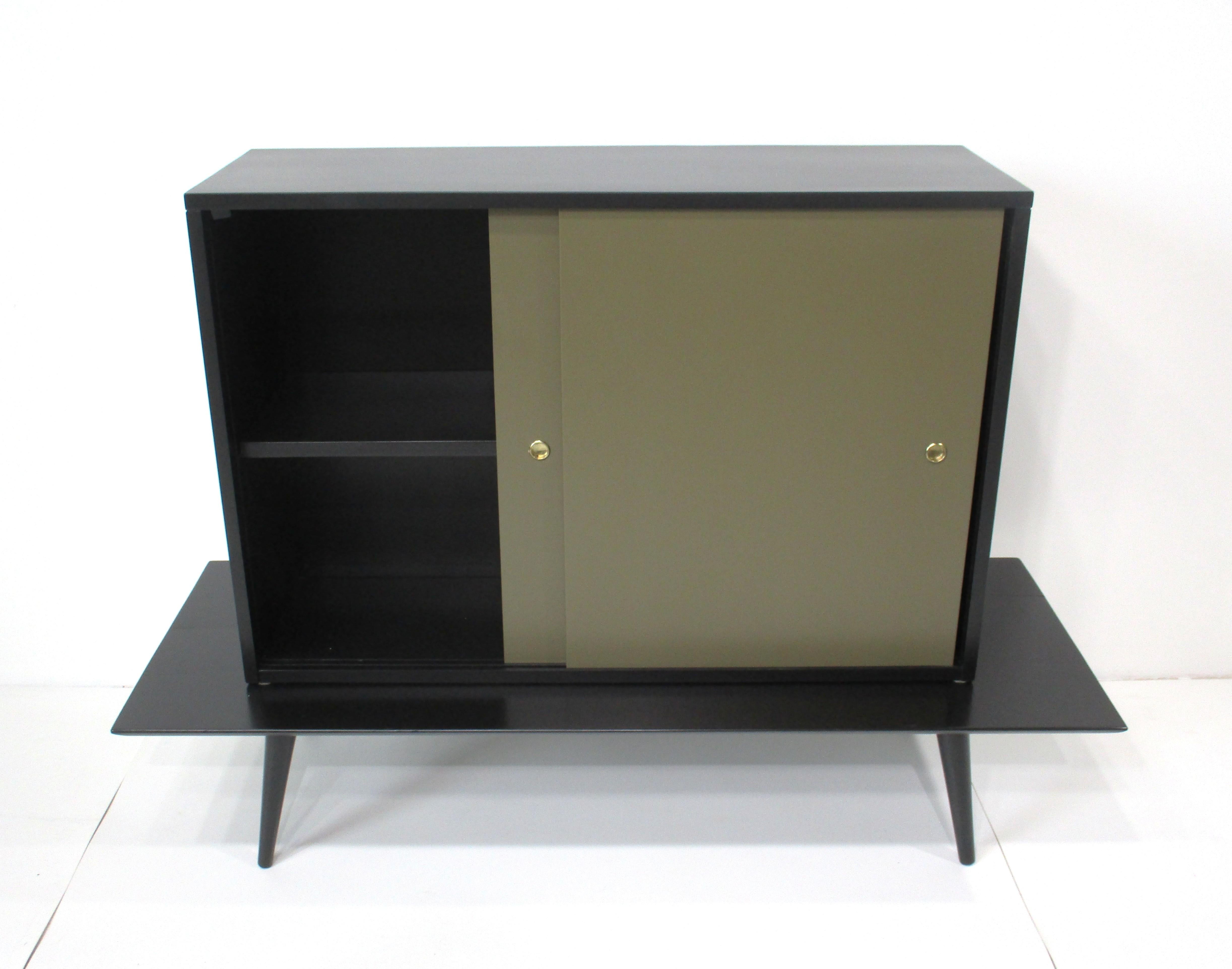 Paul McCobb Mid Century 2 pezzi. Armadio o libreria Planner Group In condizioni buone in vendita a Cincinnati, OH