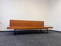 Mid century 2 seater Design Sofa/daybed in mahagony - 1970 / Czechoslovakia