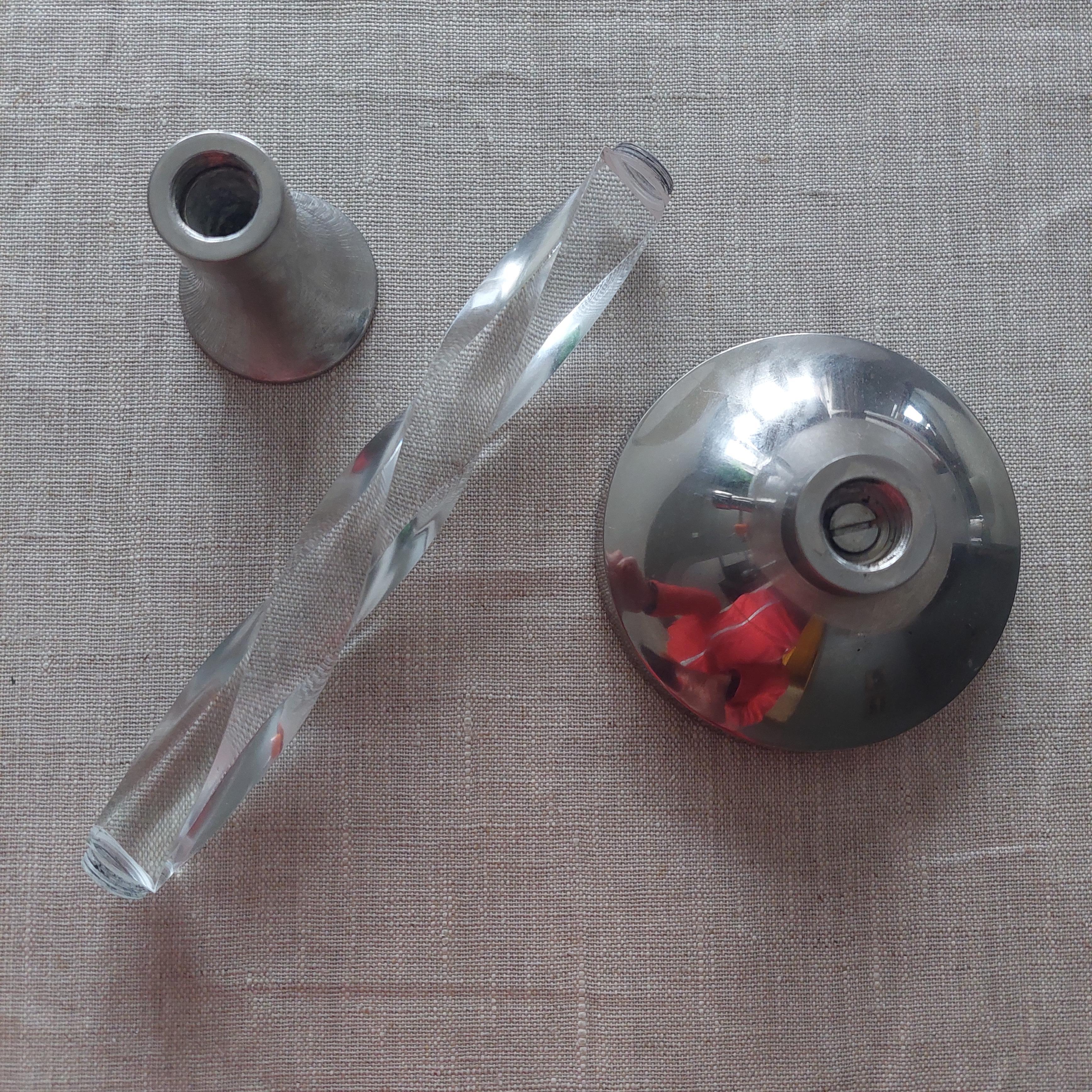 Mid century 2 Vintage Chrome and Twisted Lucite Candlesticks Candle Holders, 70s For Sale 8