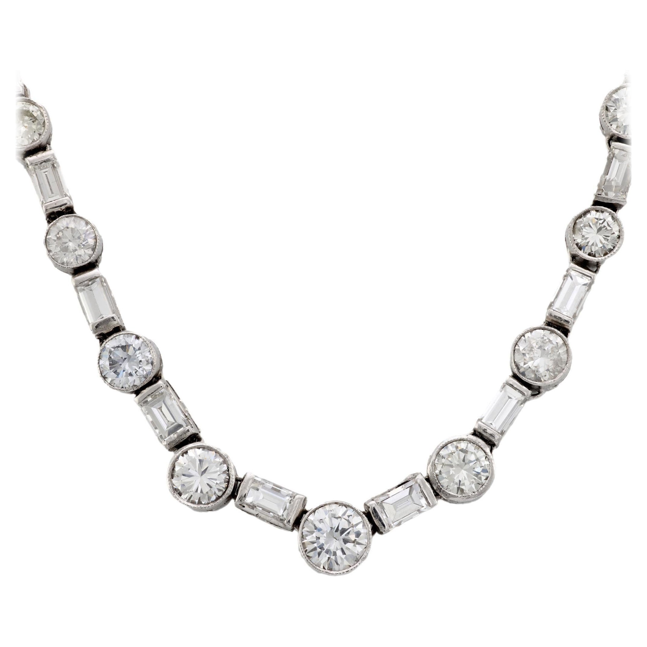 Collier en platine de 20 carats de diamants du milieu du siècle dernier