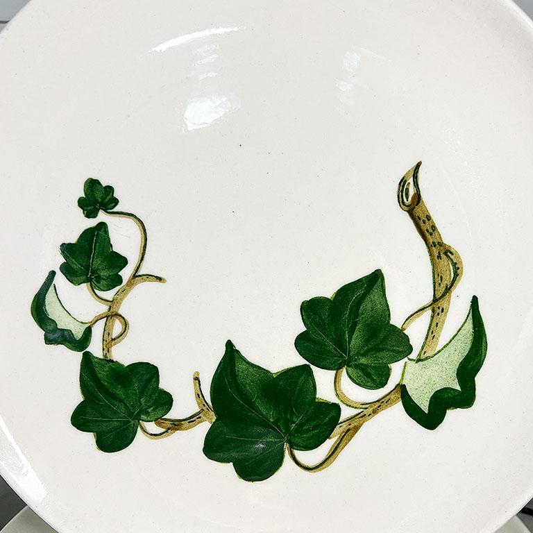 Mid-Century moderno Set di stoviglie Mid Century da 20 pezzi California Ivy Poppy Trail di Metlox in vendita