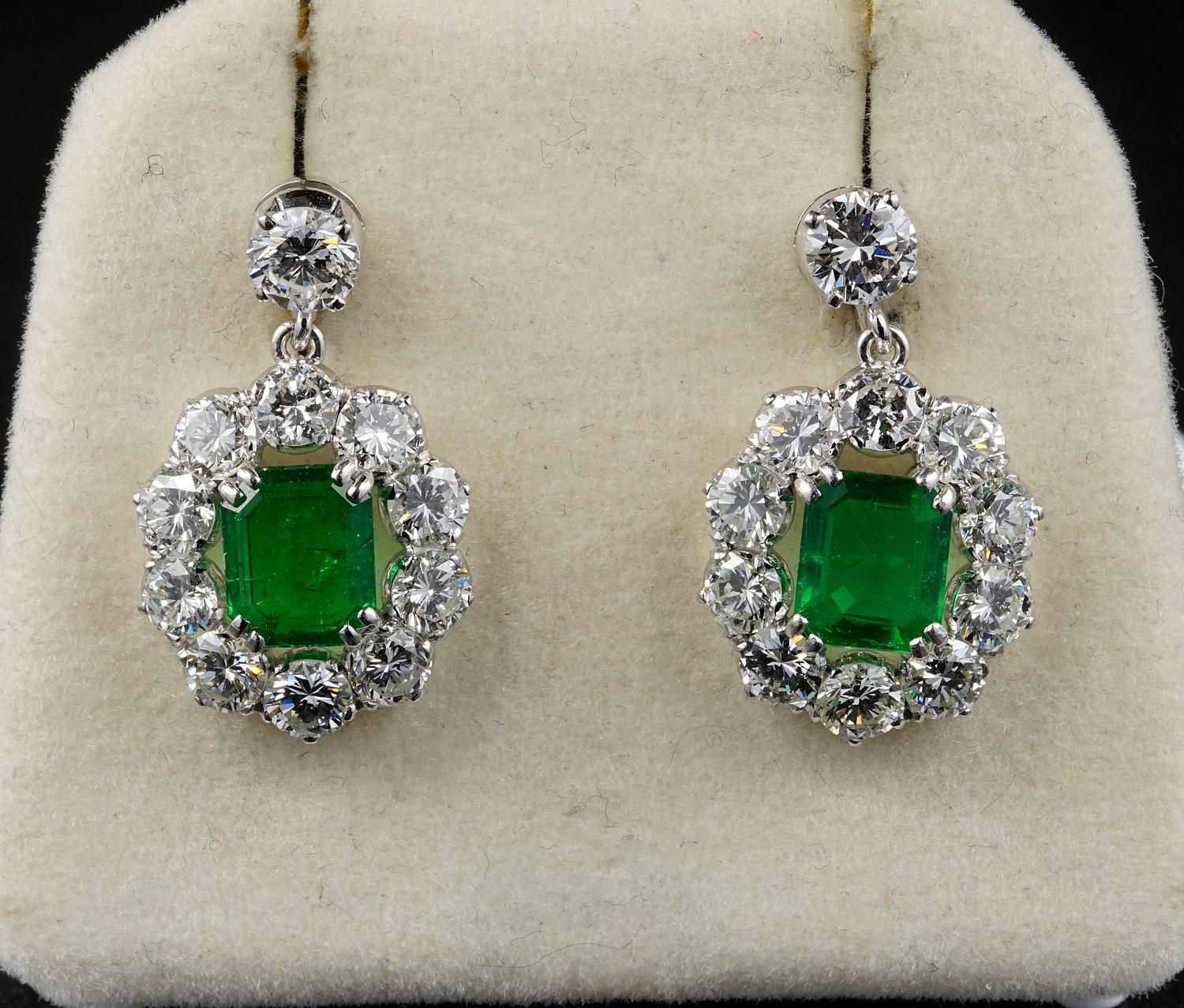 Beautiful classy style of the vintage jewellery, mid century 1960 ca
Hand crafted as individual example of solid Platinum in a traditional drop style
Superb selection of F/G VIF/VVS round brilliant cut Diamonds for 4.50 CT TCW
Emeralds are natural,