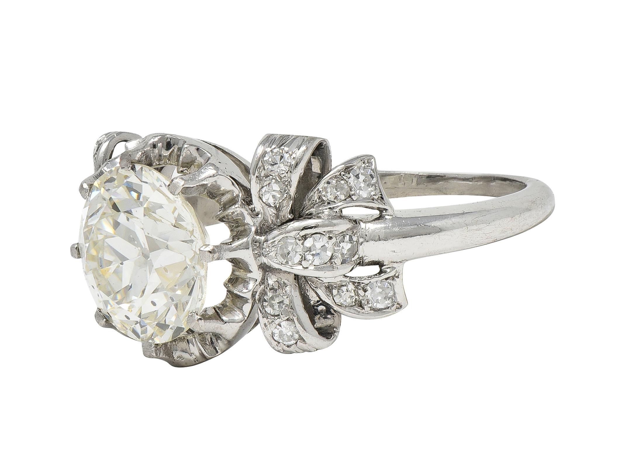 Mid-Century 2.00 CTW Diamond Platinum Vintage Bow Engagement Ring For Sale 2