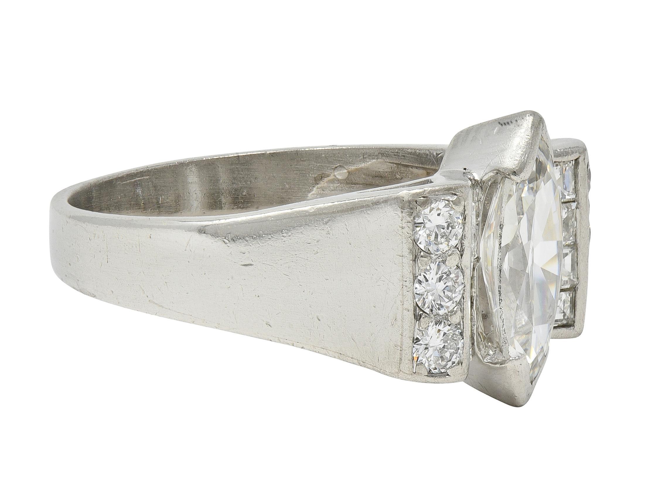 Taille Marquise Mid-Century 2.05 CTW Marquise Diamond Platinum Vintage Bow Fashion Ring en vente