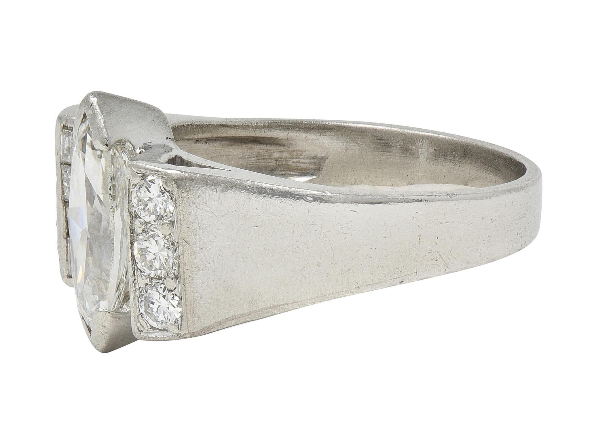 Mid-Century 2.05 CTW Marquise Diamond Platinum Vintage Bow Fashion Ring Pour femmes en vente