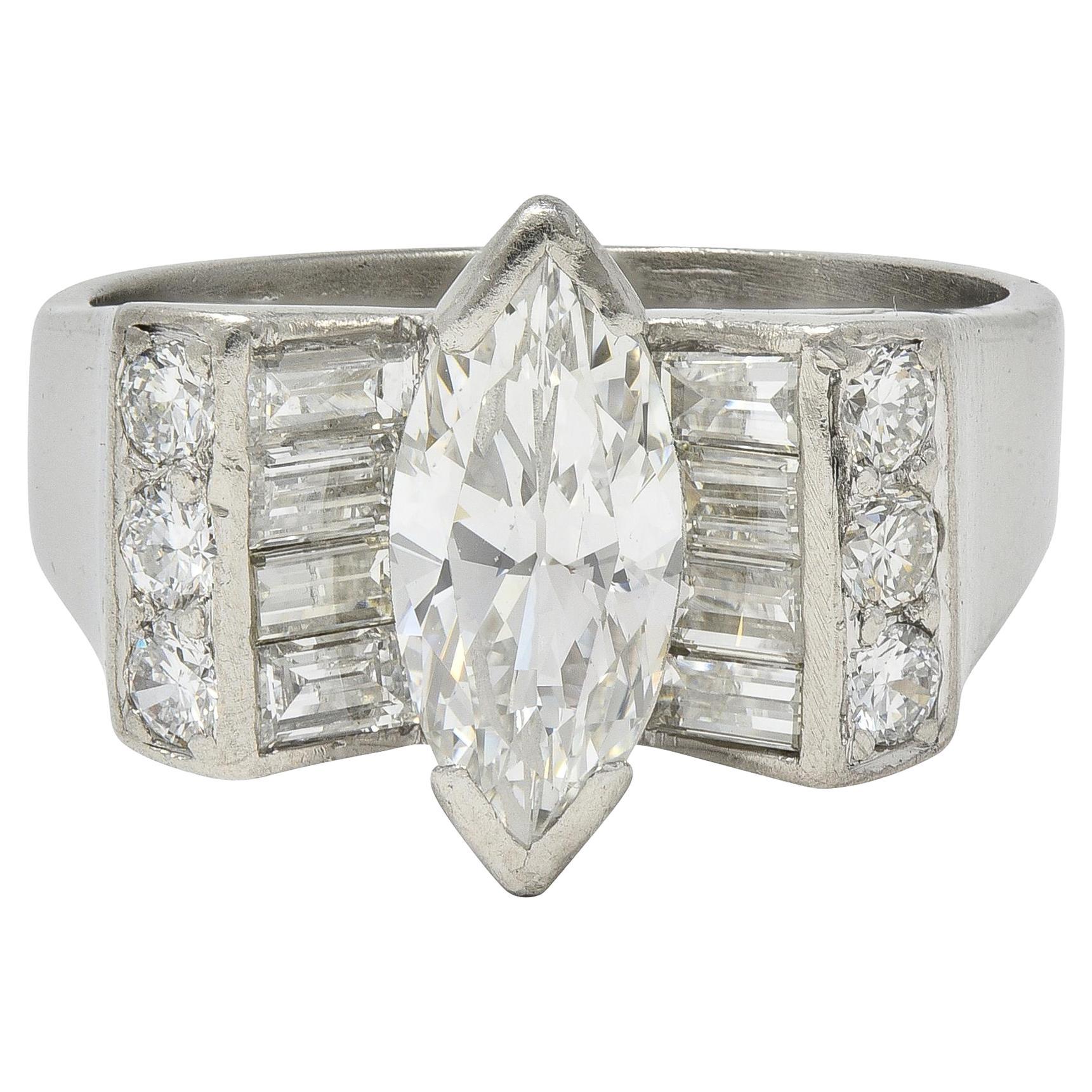 Mid-Century 2.05 CTW Marquise Diamond Platinum Vintage Bow Fashion Ring en vente