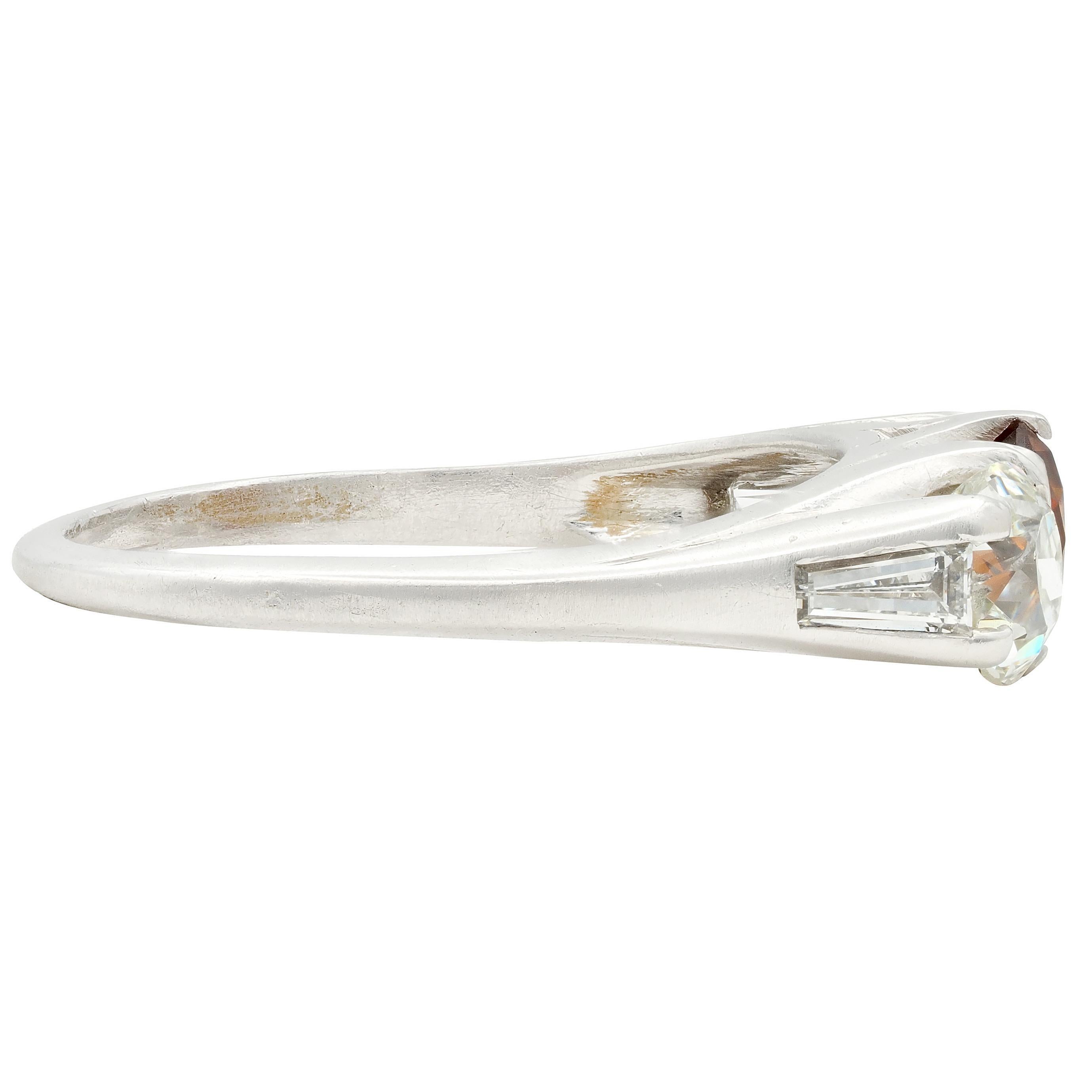 Taglio brillante Mid-Century 2.06 CTW Fancy Diamond Platinum Three Stone Vintage Ring GIA in vendita