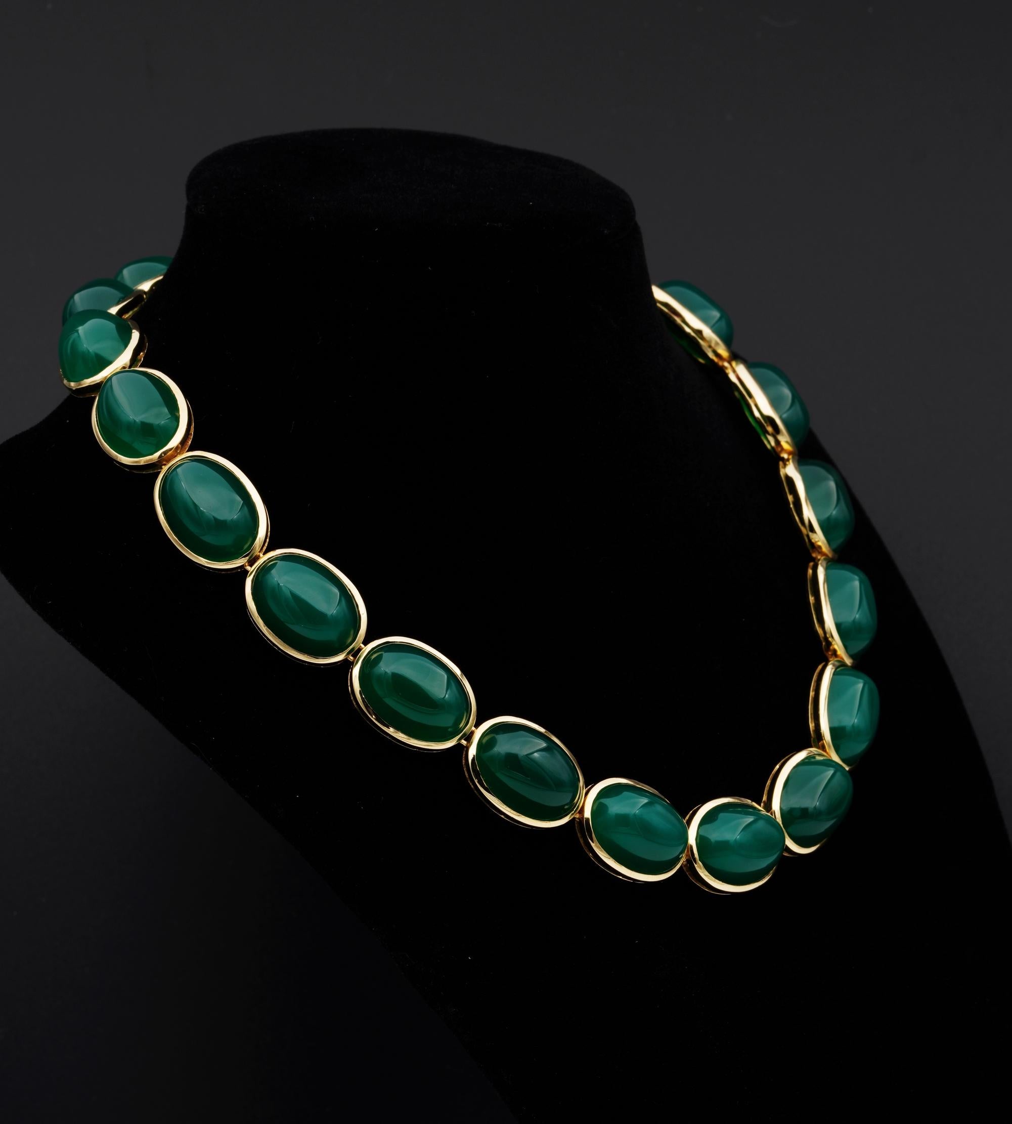 Mid Century 209.00 Ct Natural Chrysoprase Necklace In Excellent Condition For Sale In Napoli, IT