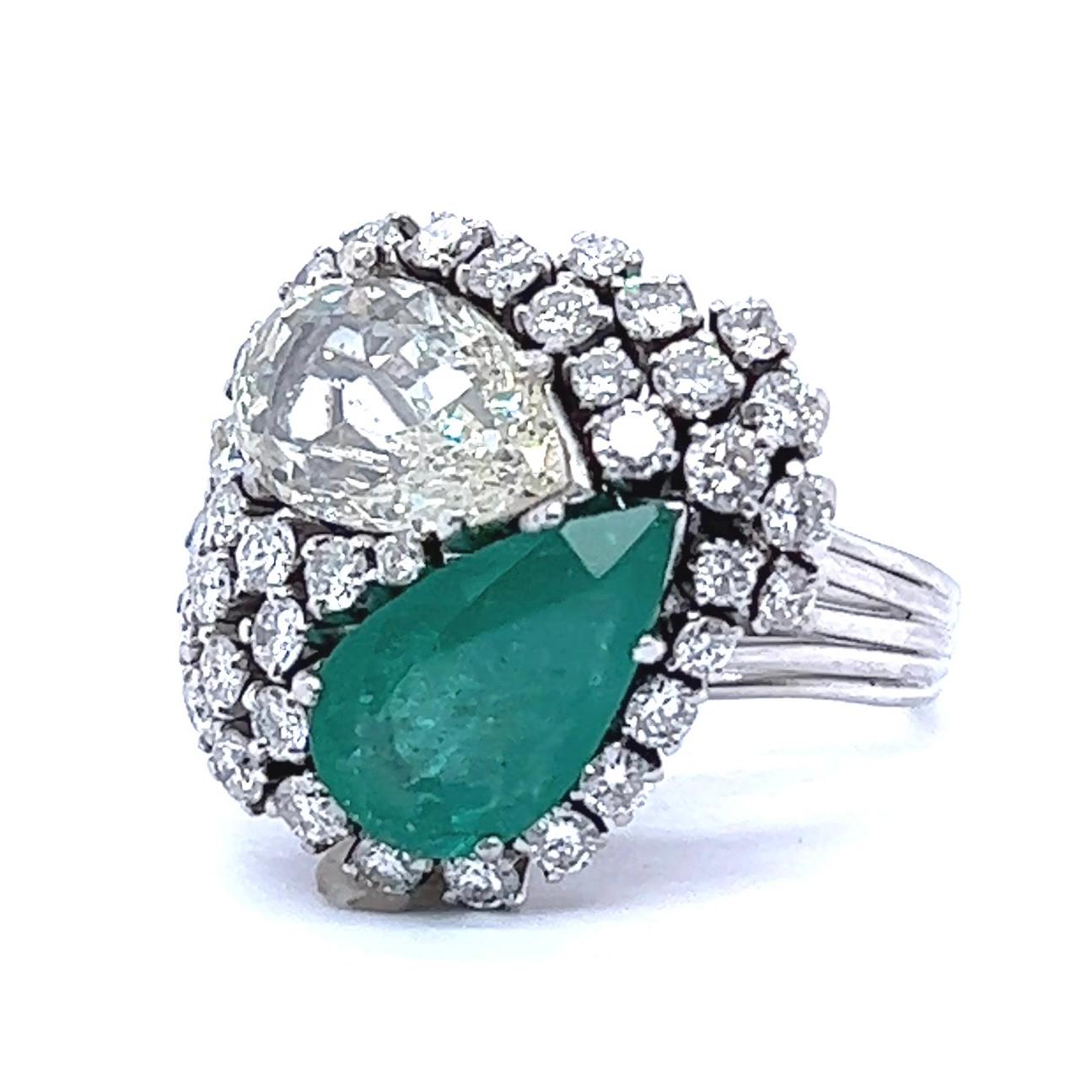 Mid-Century 2.11 Carats Pear Shape Cut Diamond Emerald White Gold Cocktail Ring In Excellent Condition In Beverly Hills, CA