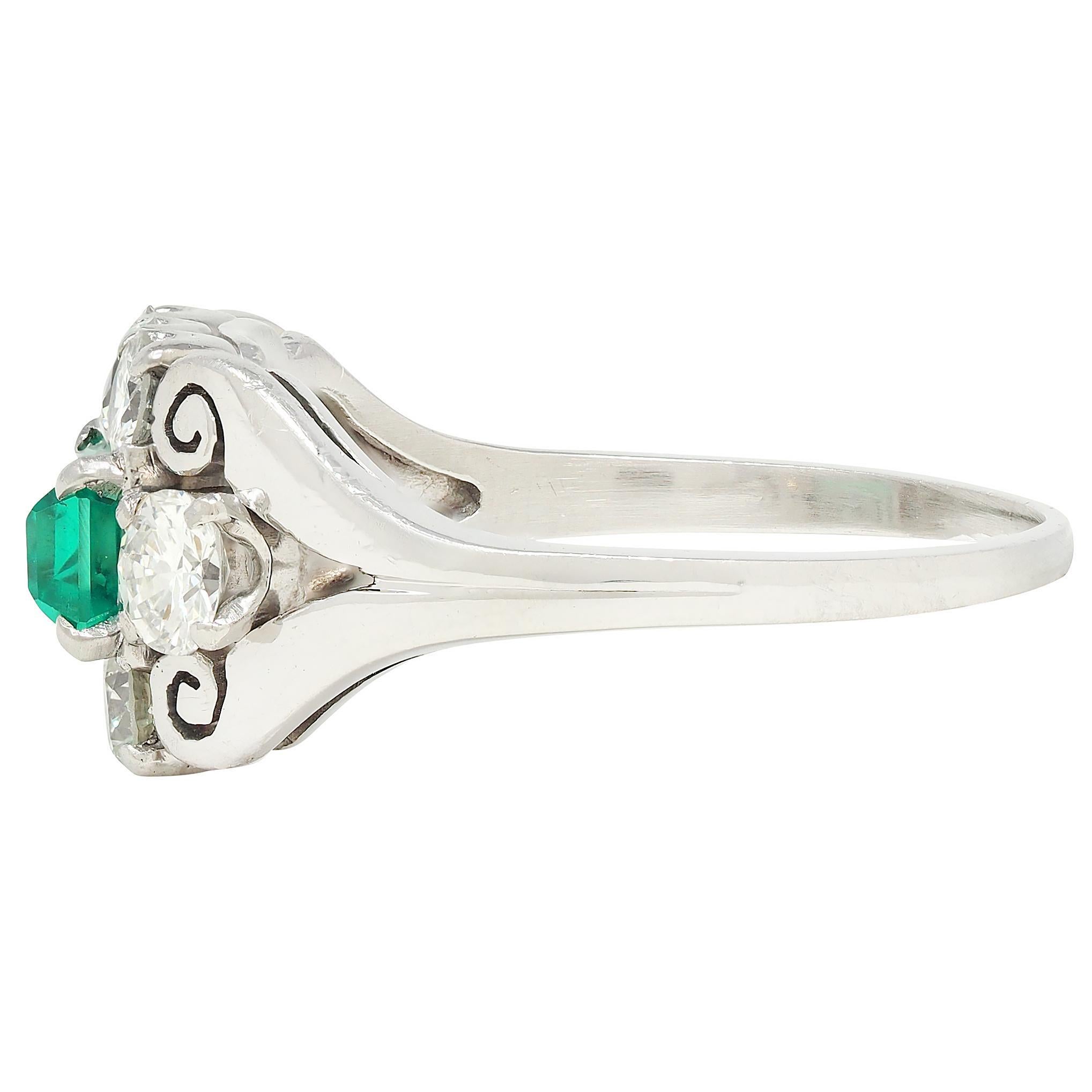 Bague du milieu du siècle 2.14 Emerald Diamond Platinum Vintage Scroll Ring Excellent état - En vente à Philadelphia, PA