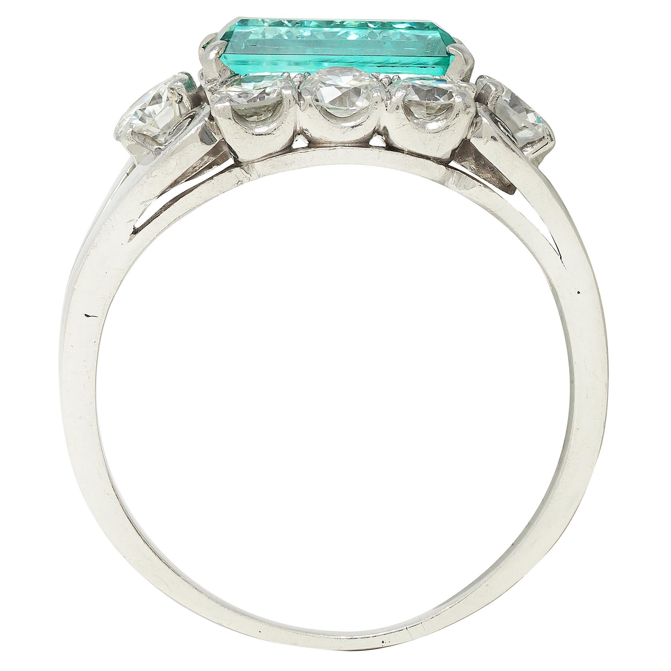 Bague du milieu du siècle 2.14 Emerald Diamond Platinum Vintage Scroll Ring Pour femmes en vente