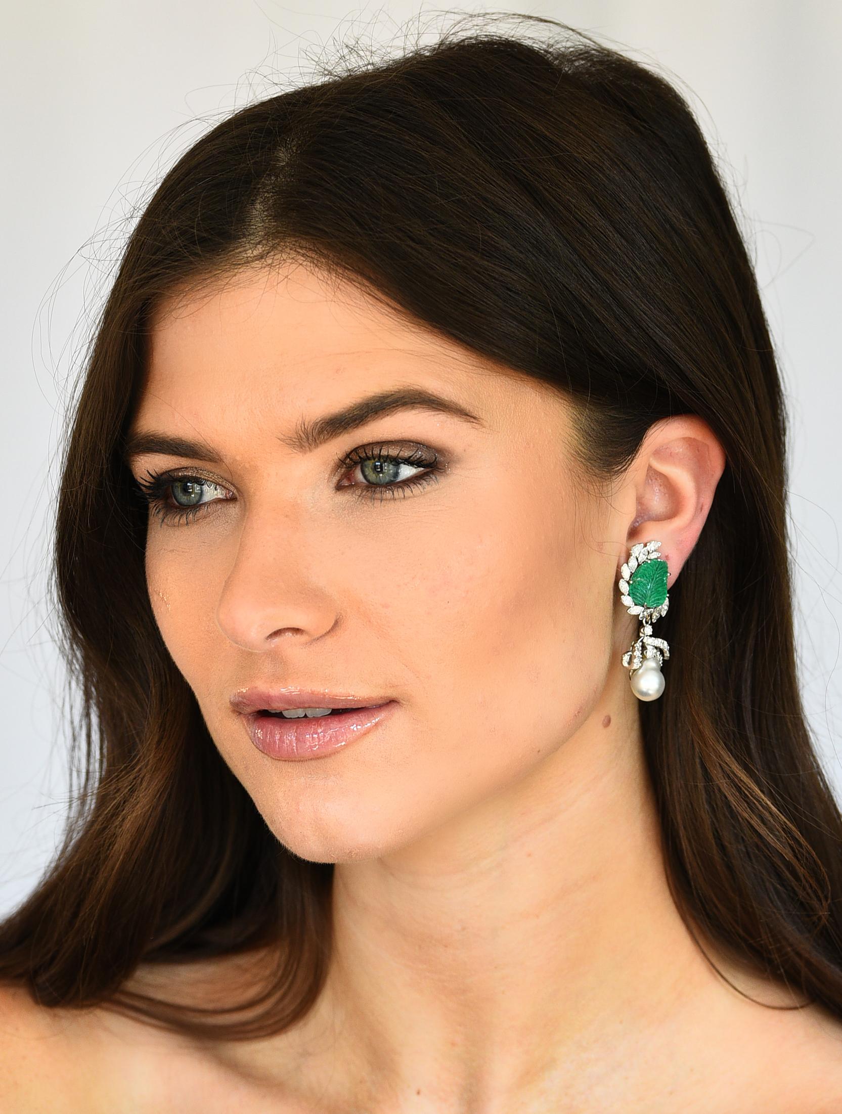 Mid-Century 21.90 Carats Mughal Carved Emerald Diamond Pearl Platinum Earrings 5