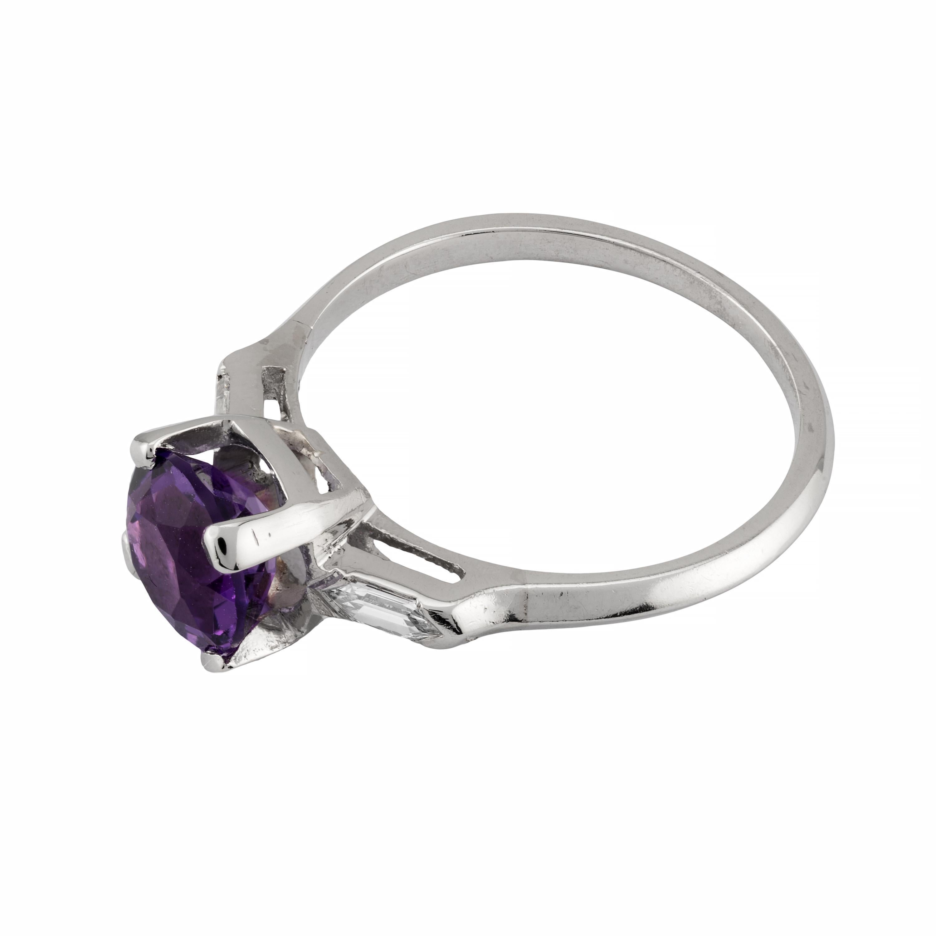 Mid Century 2.32ctw Amethyst & Diamond Three Stone Ring in Platinum In Good Condition In Boston, MA