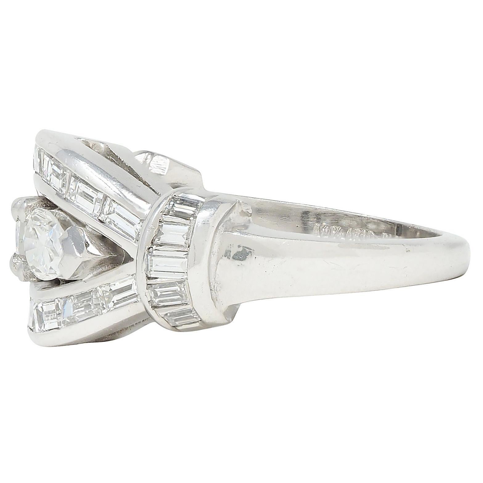 Bague du milieu du siècle en platine avec 2,35 diamants CTW Vintage Bombé Excellent état - En vente à Philadelphia, PA