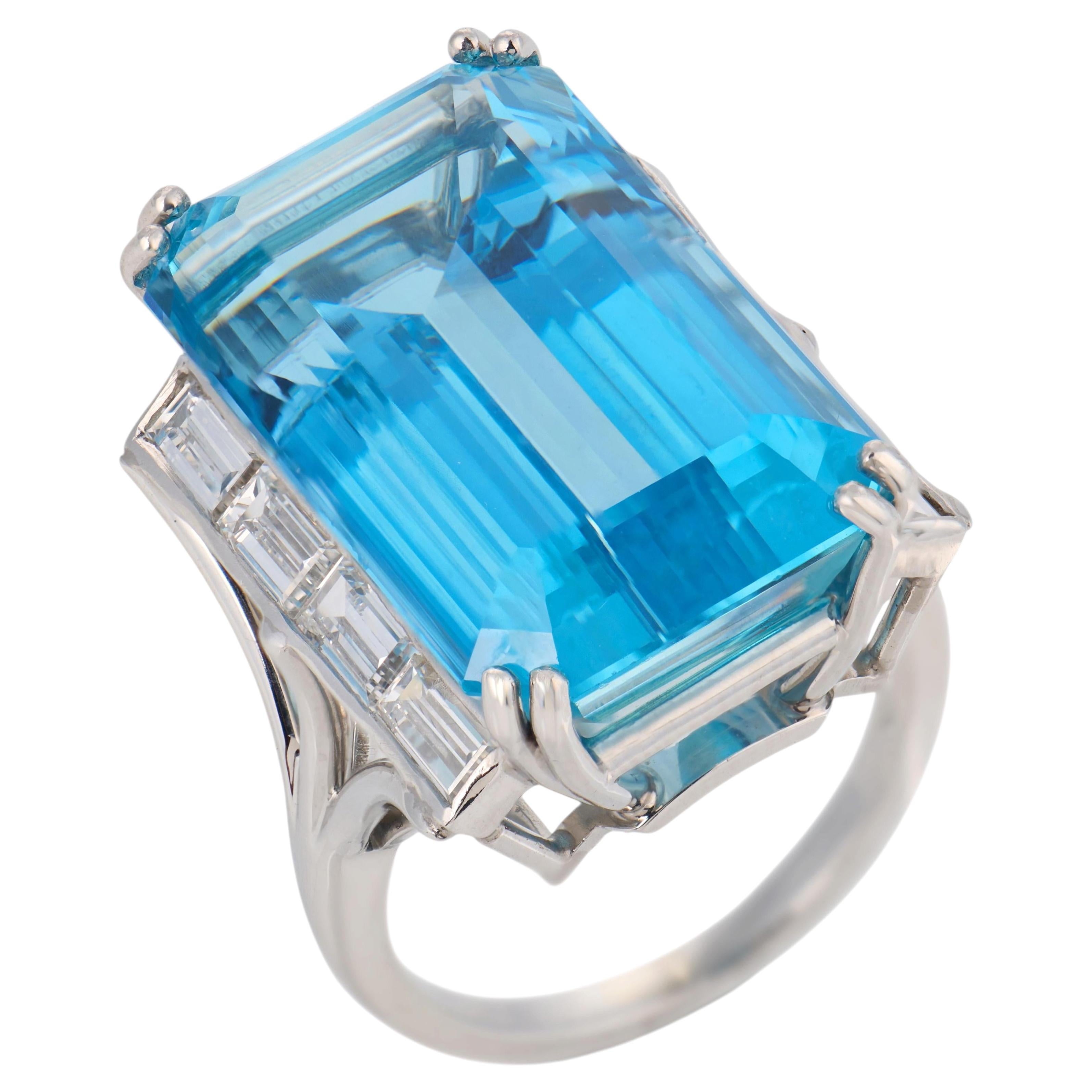 Anello da cocktail in platino con diamanti e acquamarina Santa Maria da 23,70 carati, stile Mid-Century