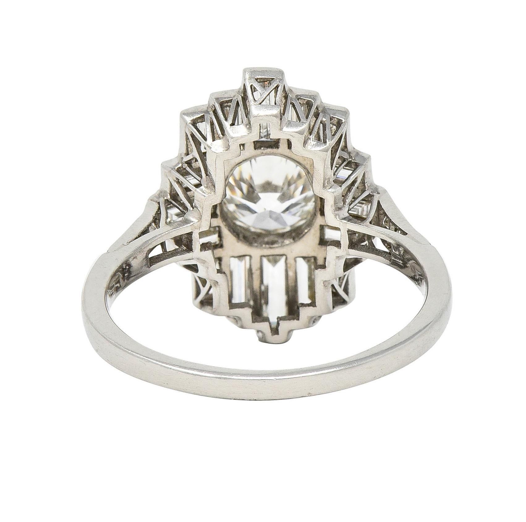 Mid-Century 2.45 CTW Diamond Platinum Streamline Vintage Cluster Ring In Excellent Condition In Philadelphia, PA